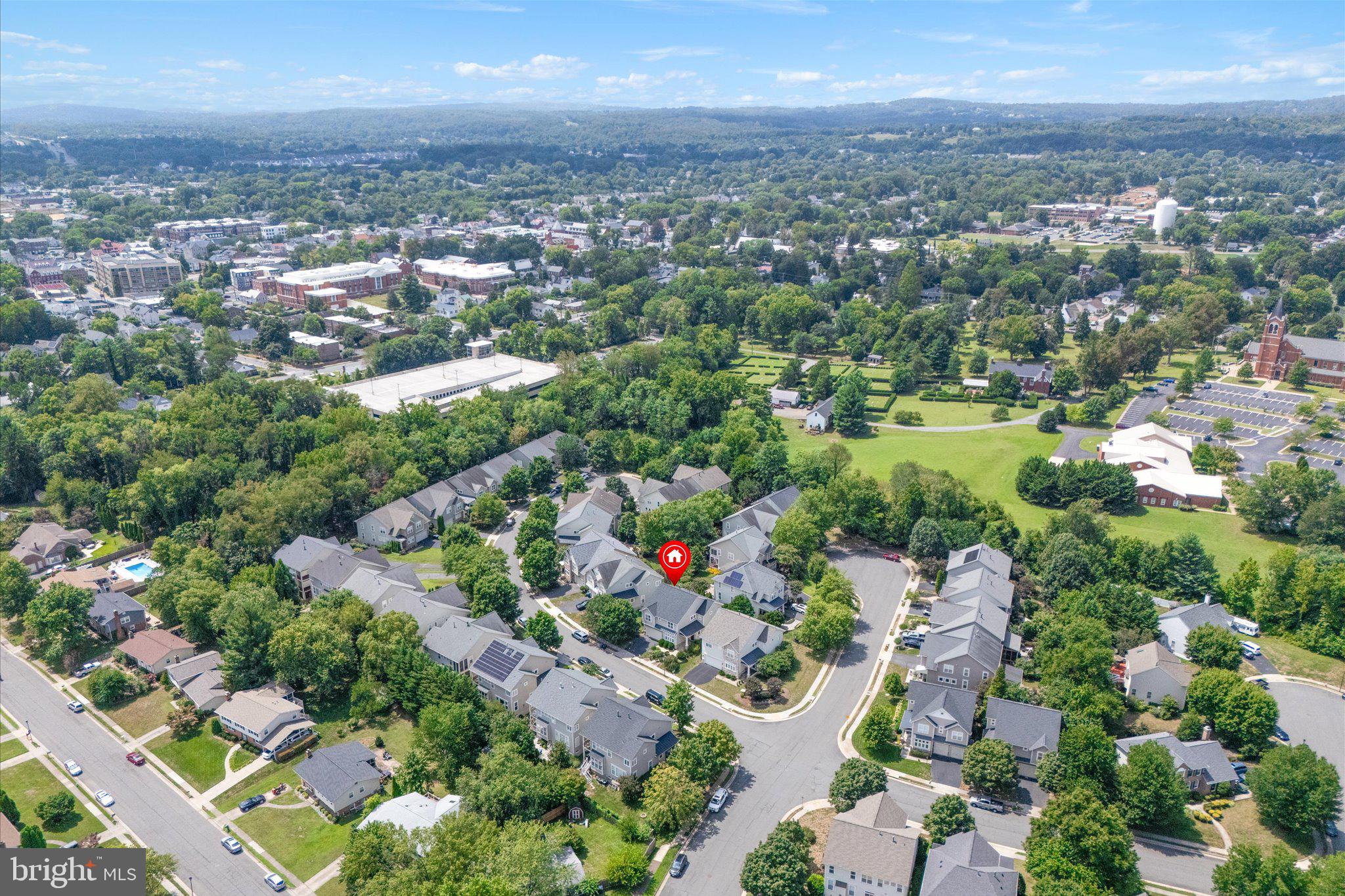 HAMLET AT LEESBURG - Residential