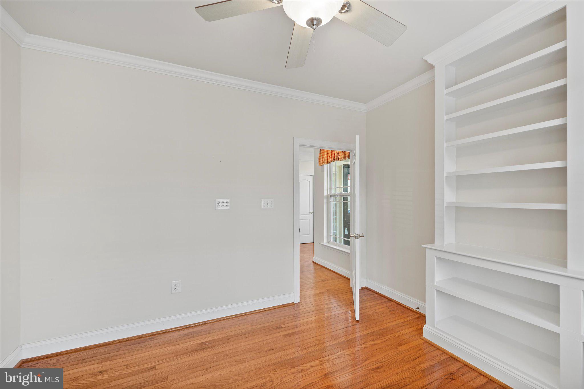 HAMLET AT LEESBURG - Residential