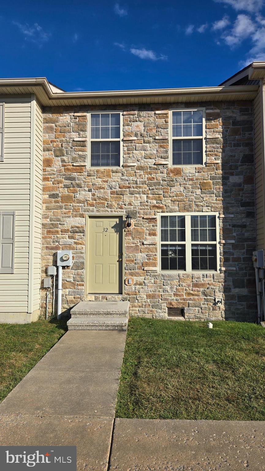 SULPHUR SPRINGS TOWNHOMES - Residential Lease