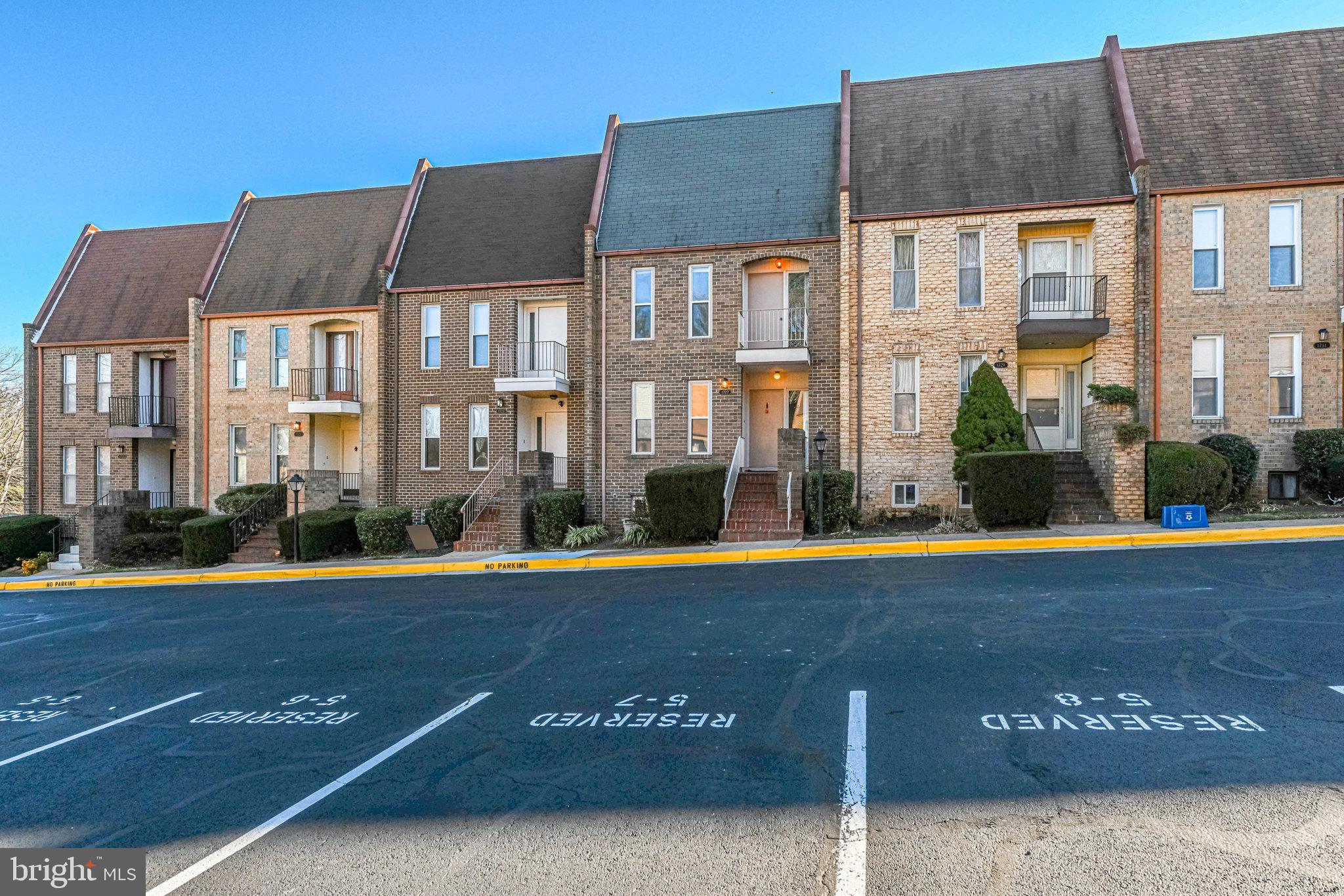 1727 CY COURT