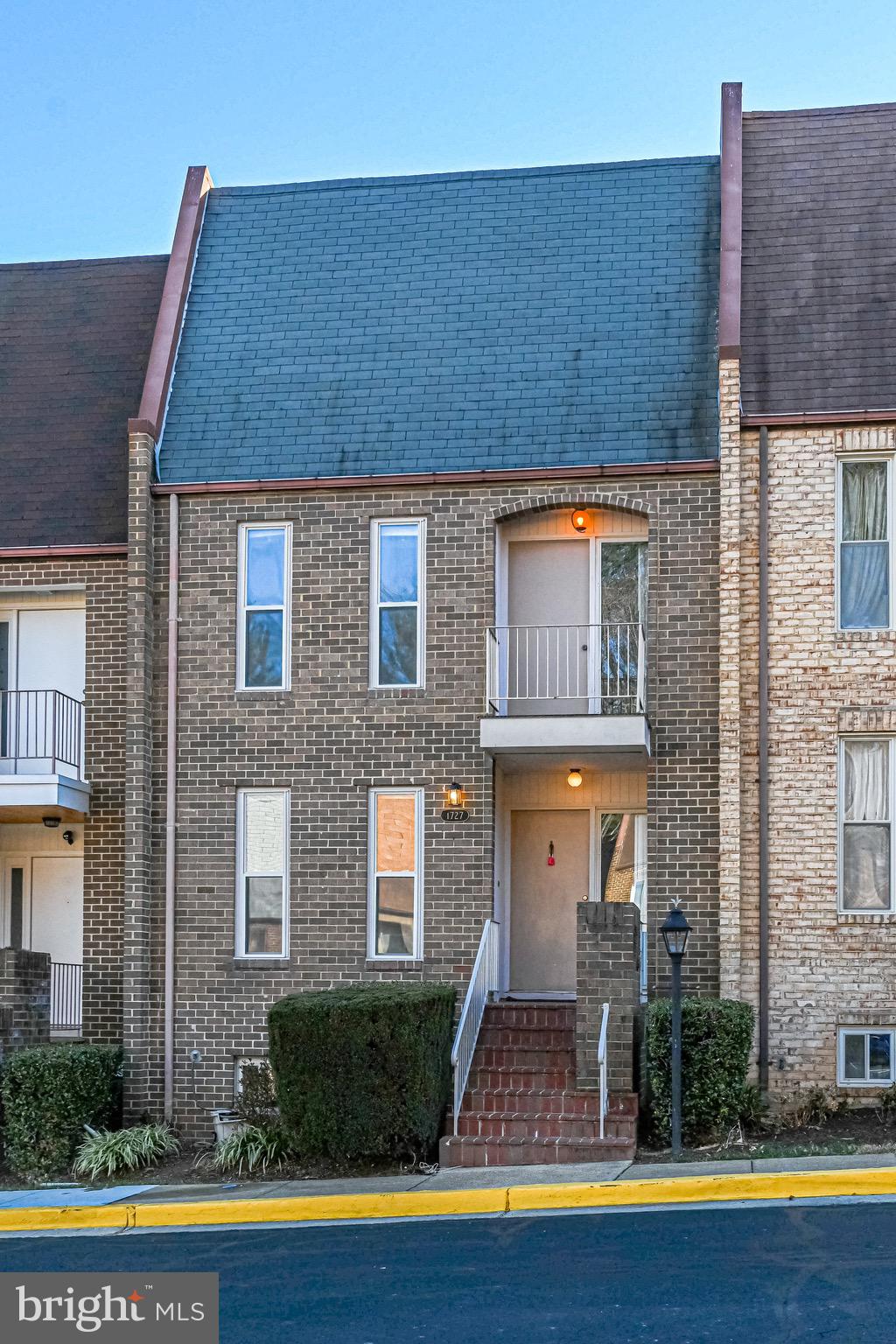 1727 CY COURT