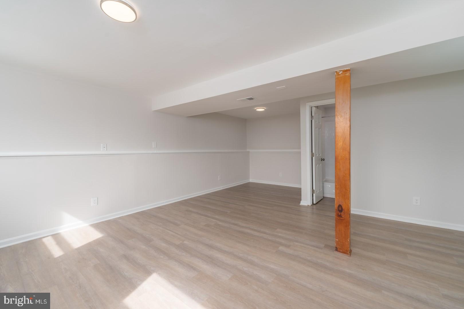 PERRY HALL - Residential