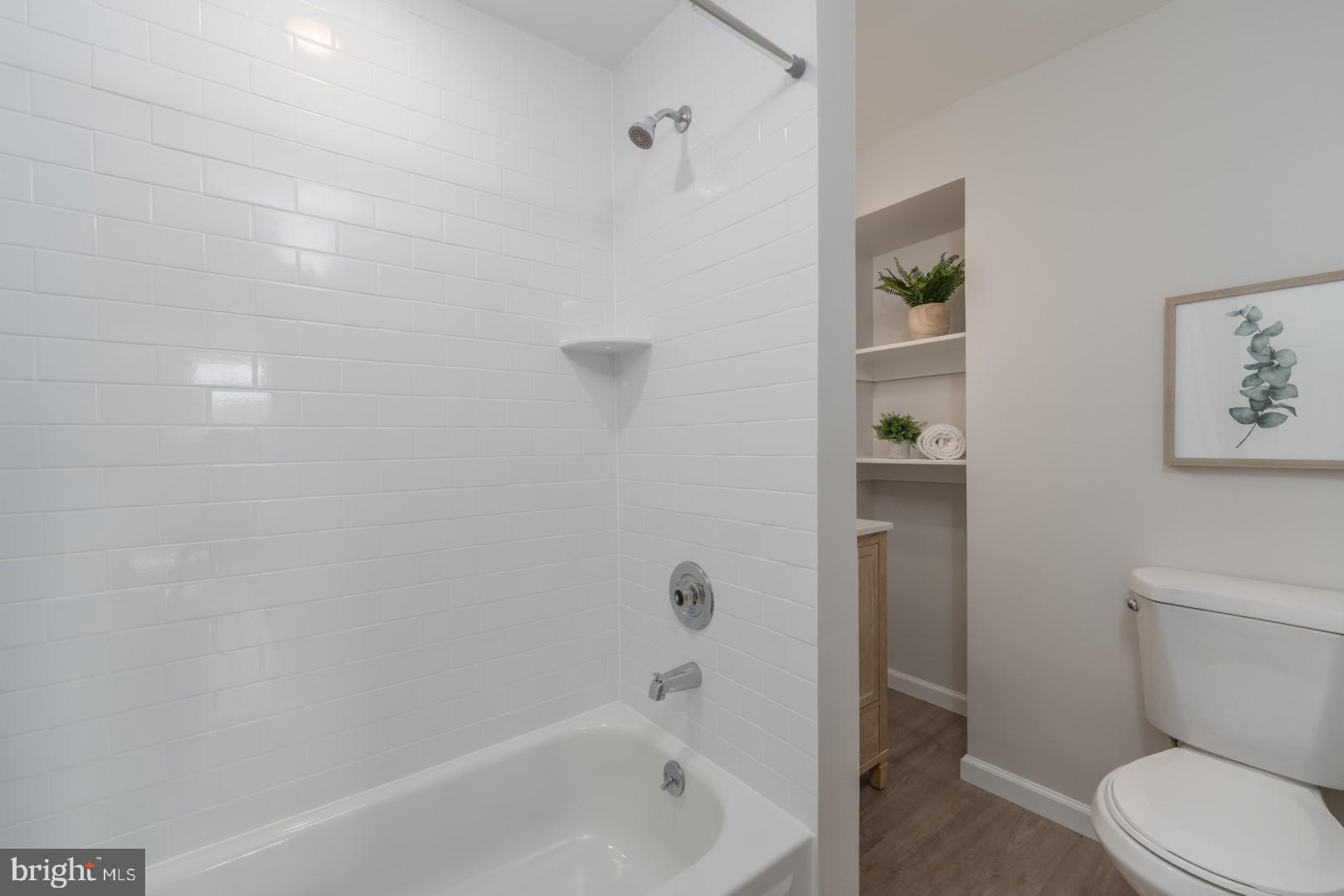 PERRY HALL - Residential