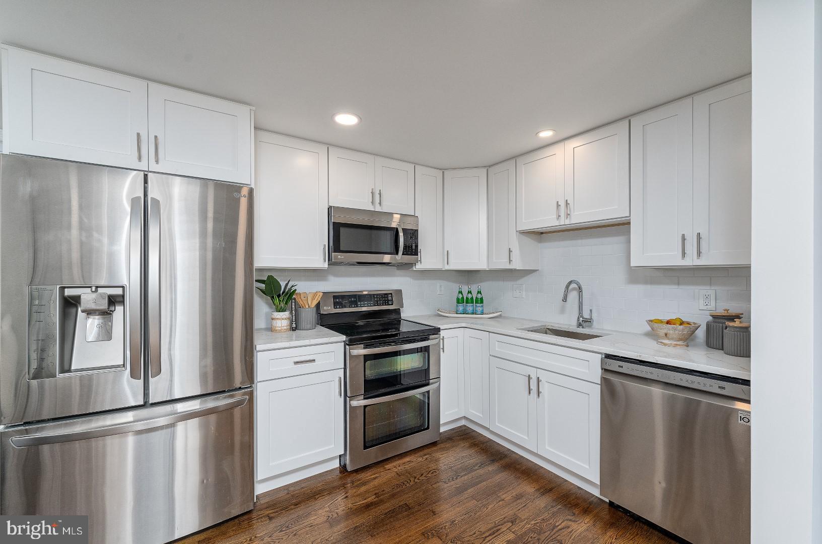 PERRY HALL - Residential