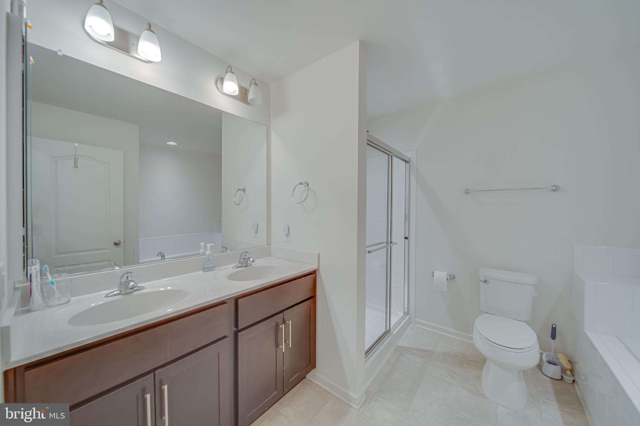 RIVERSIDE VILLAGES - Residential Lease