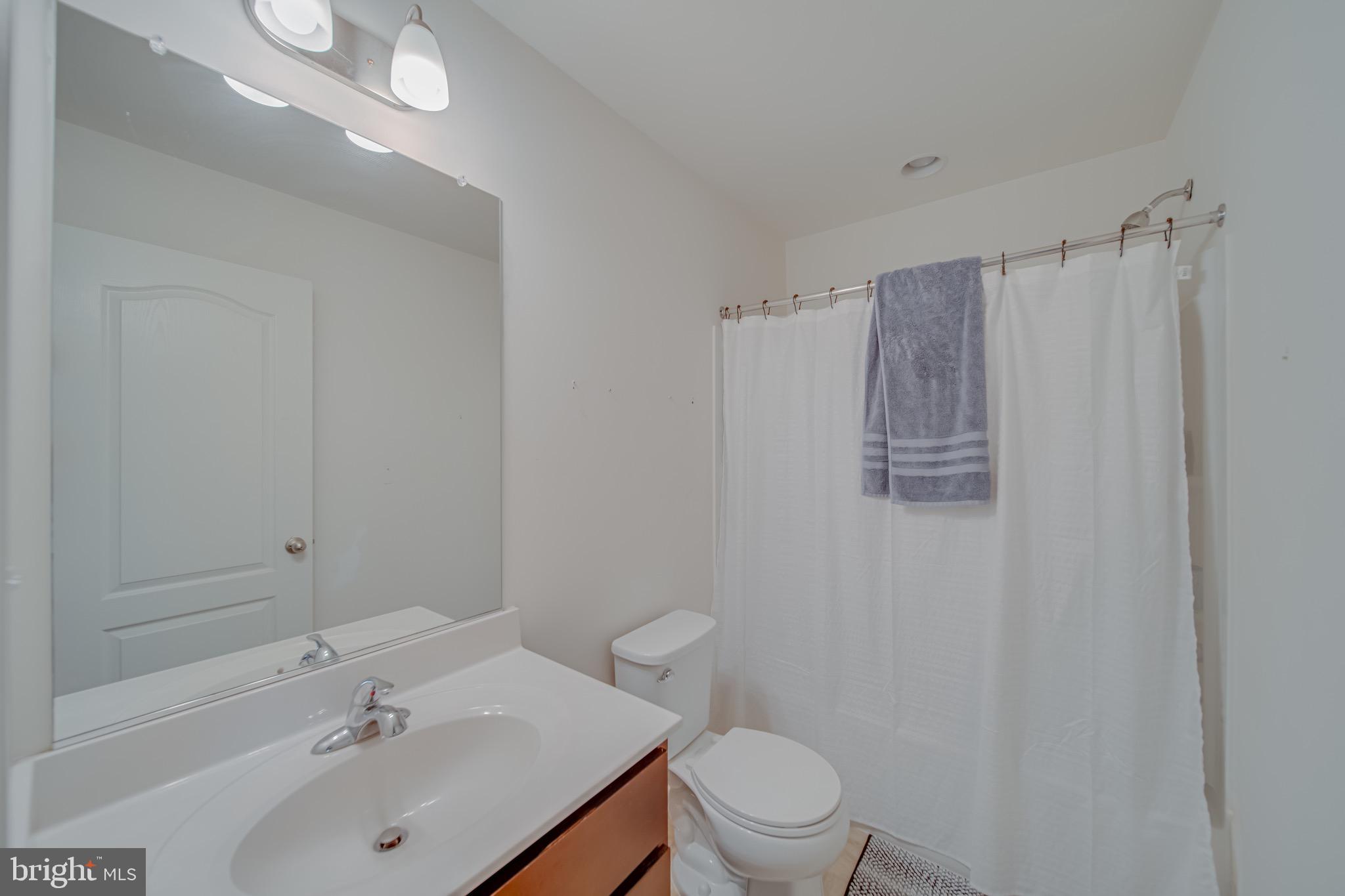 RIVERSIDE VILLAGES - Residential Lease