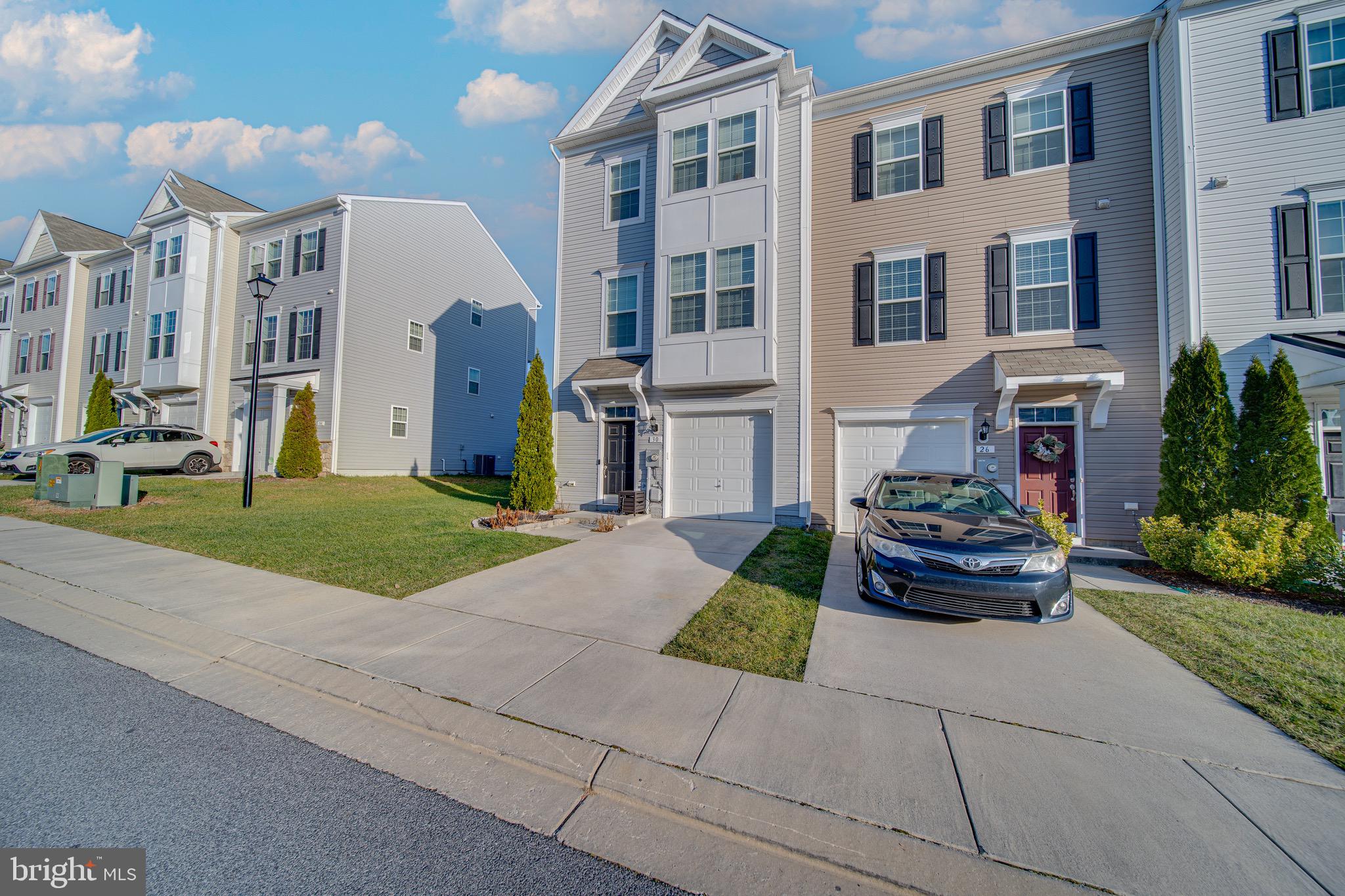 RIVERSIDE VILLAGES - Residential Lease