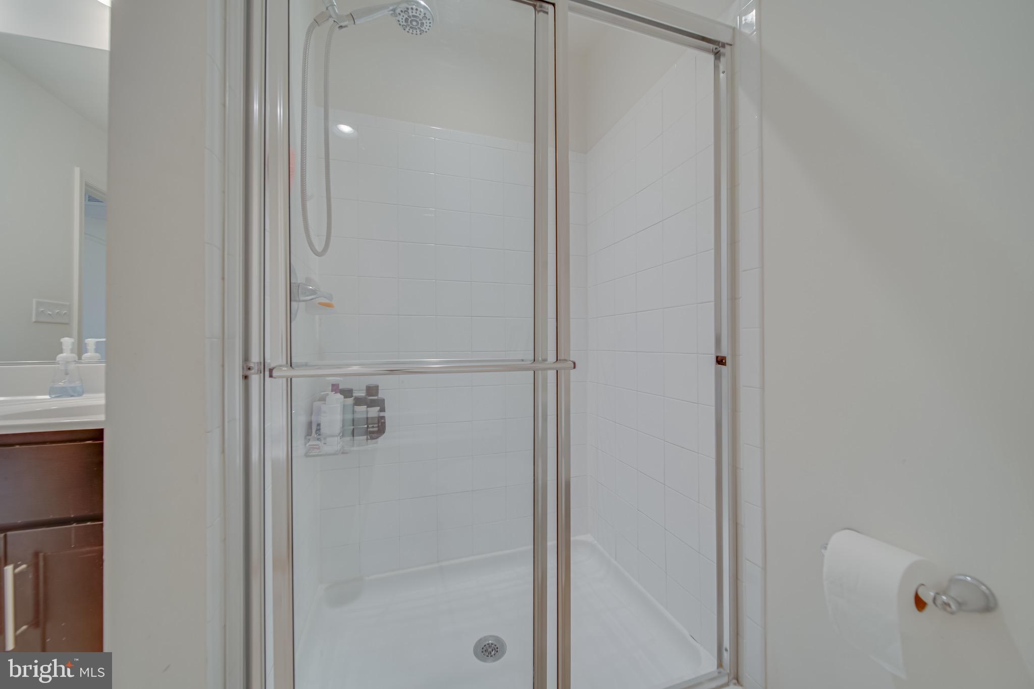 RIVERSIDE VILLAGES - Residential Lease