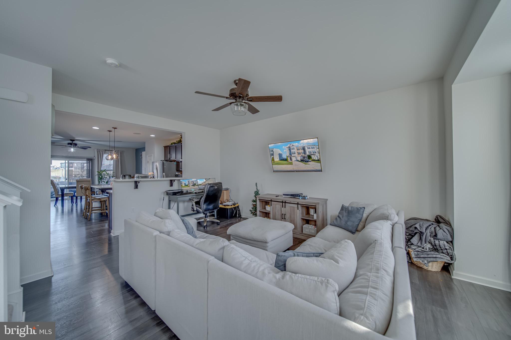 RIVERSIDE VILLAGES - Residential Lease