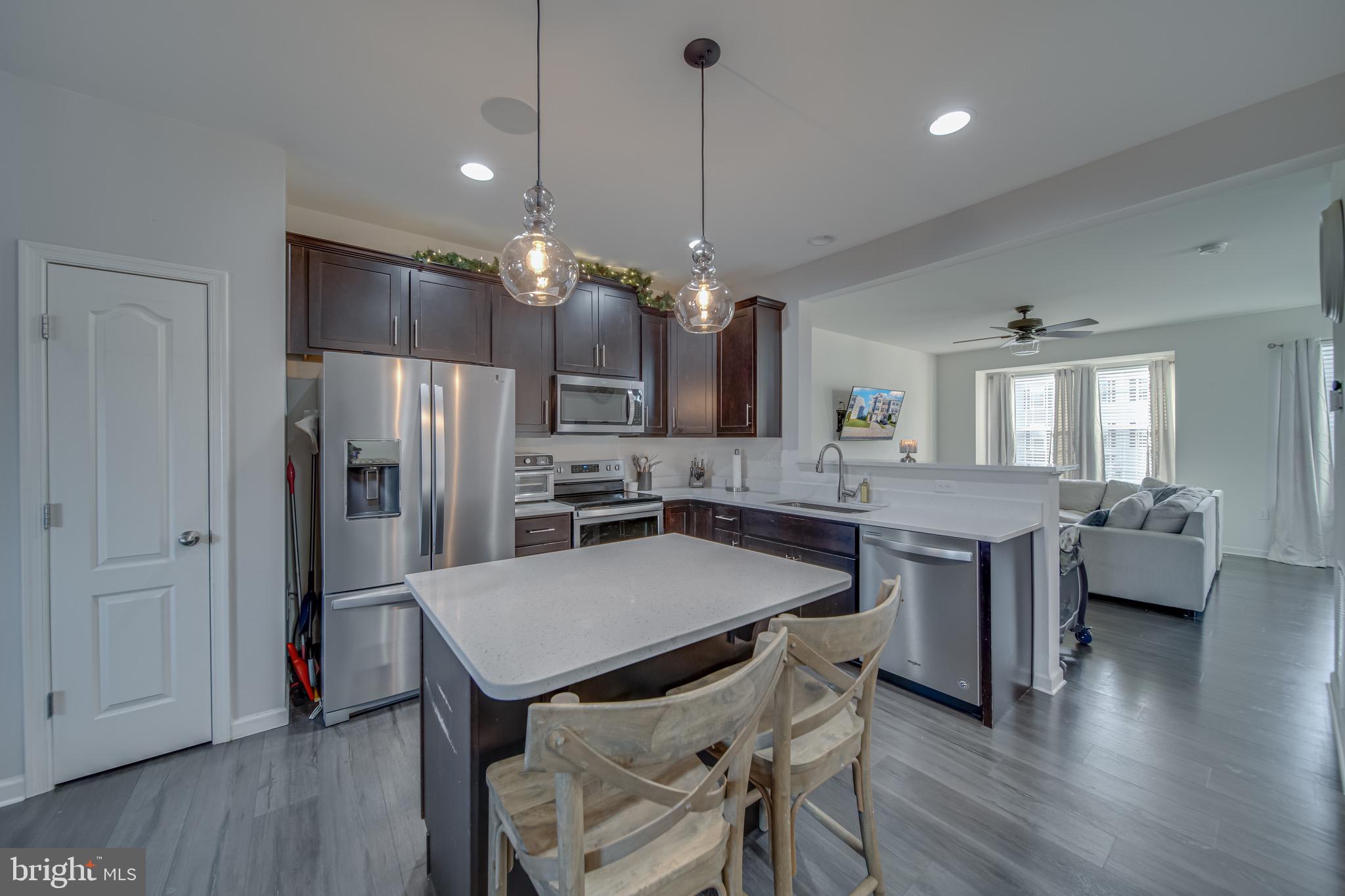 RIVERSIDE VILLAGES - Residential Lease