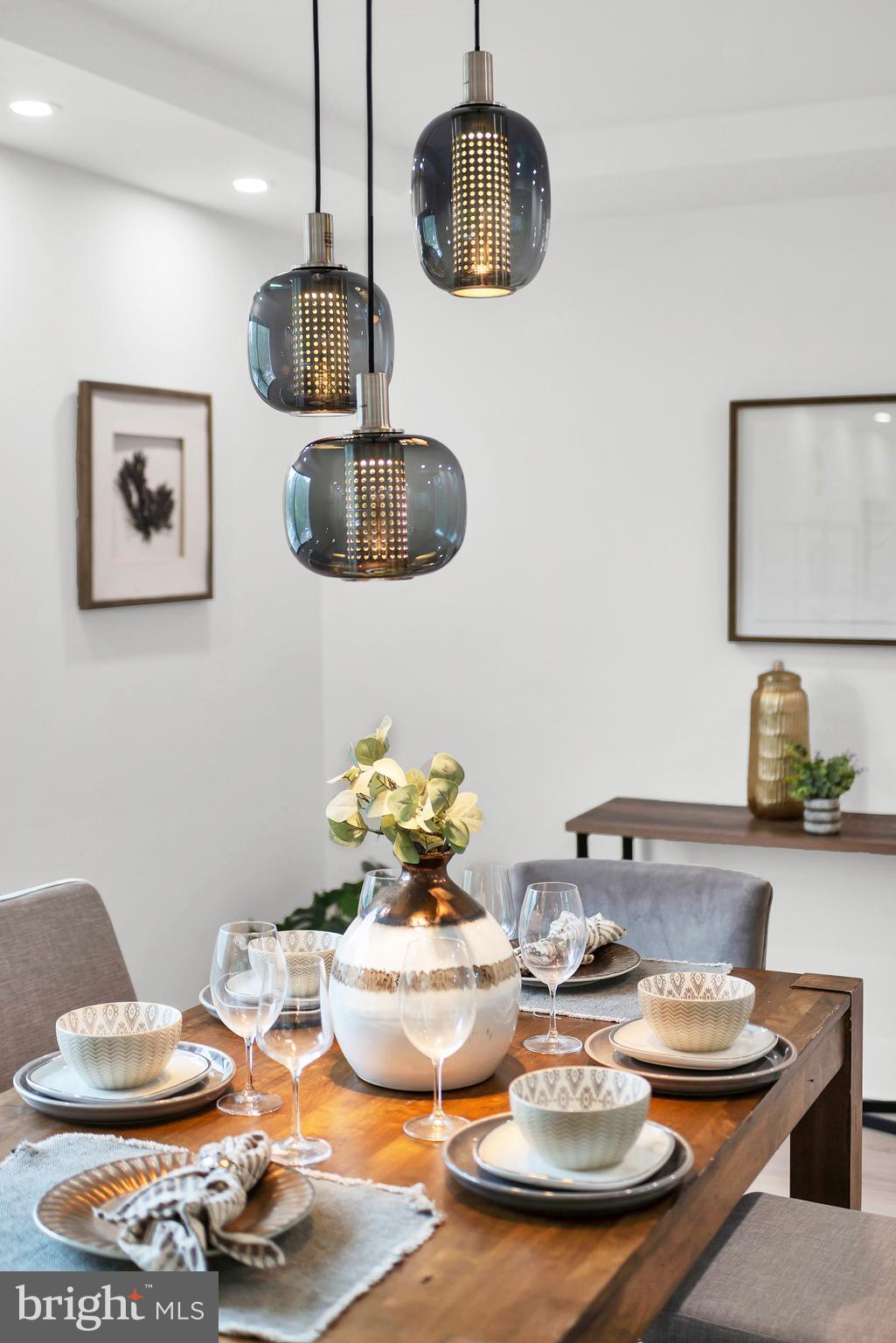 ALEXANDRIA KNOLLS - Residential