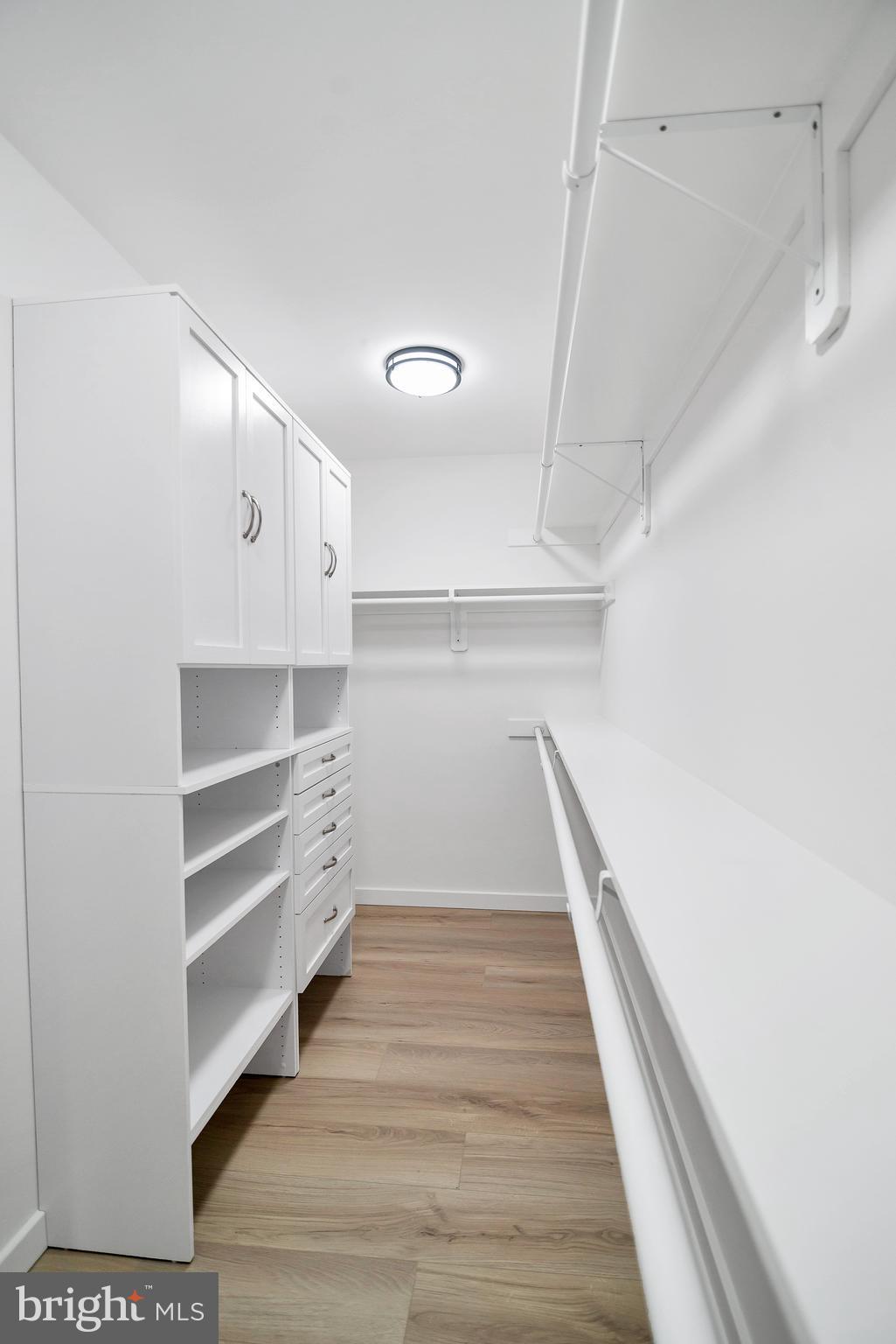 ALEXANDRIA KNOLLS - Residential