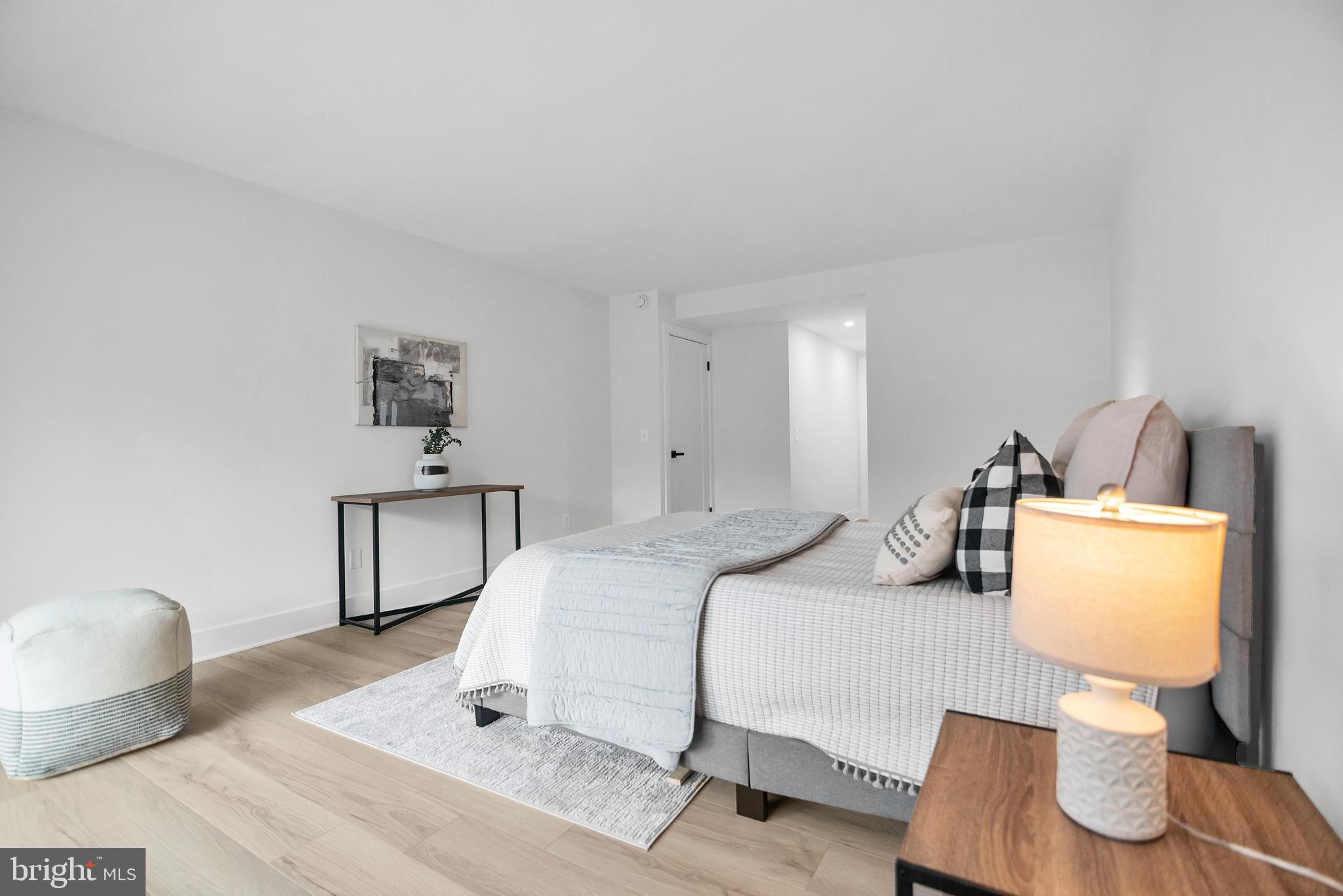 ALEXANDRIA KNOLLS - Residential