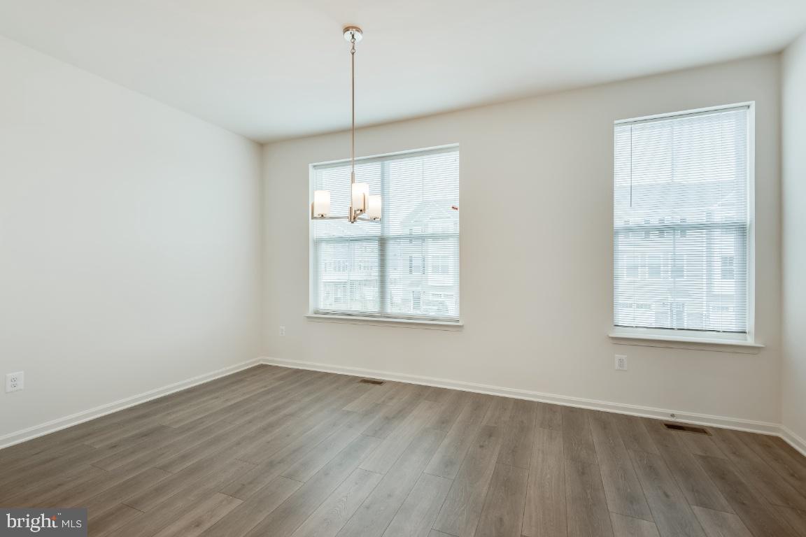 HYDE PARK - Residential