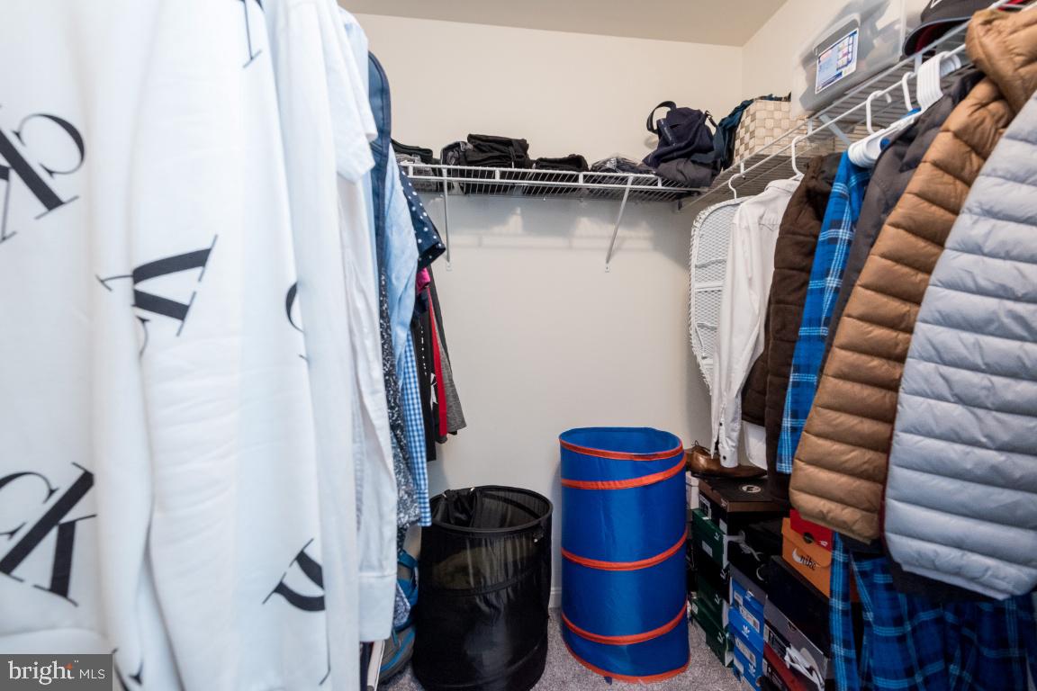 HYDE PARK - Residential