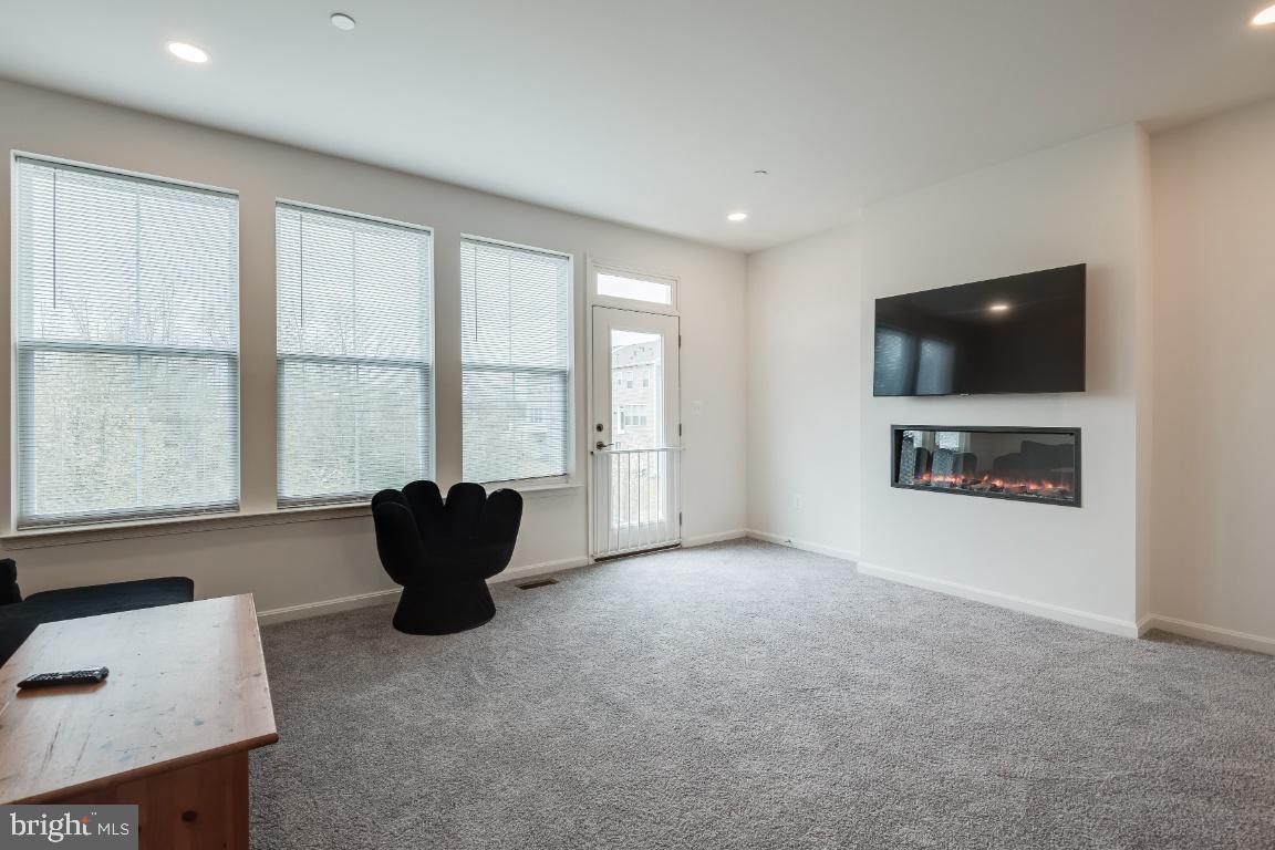 HYDE PARK - Residential