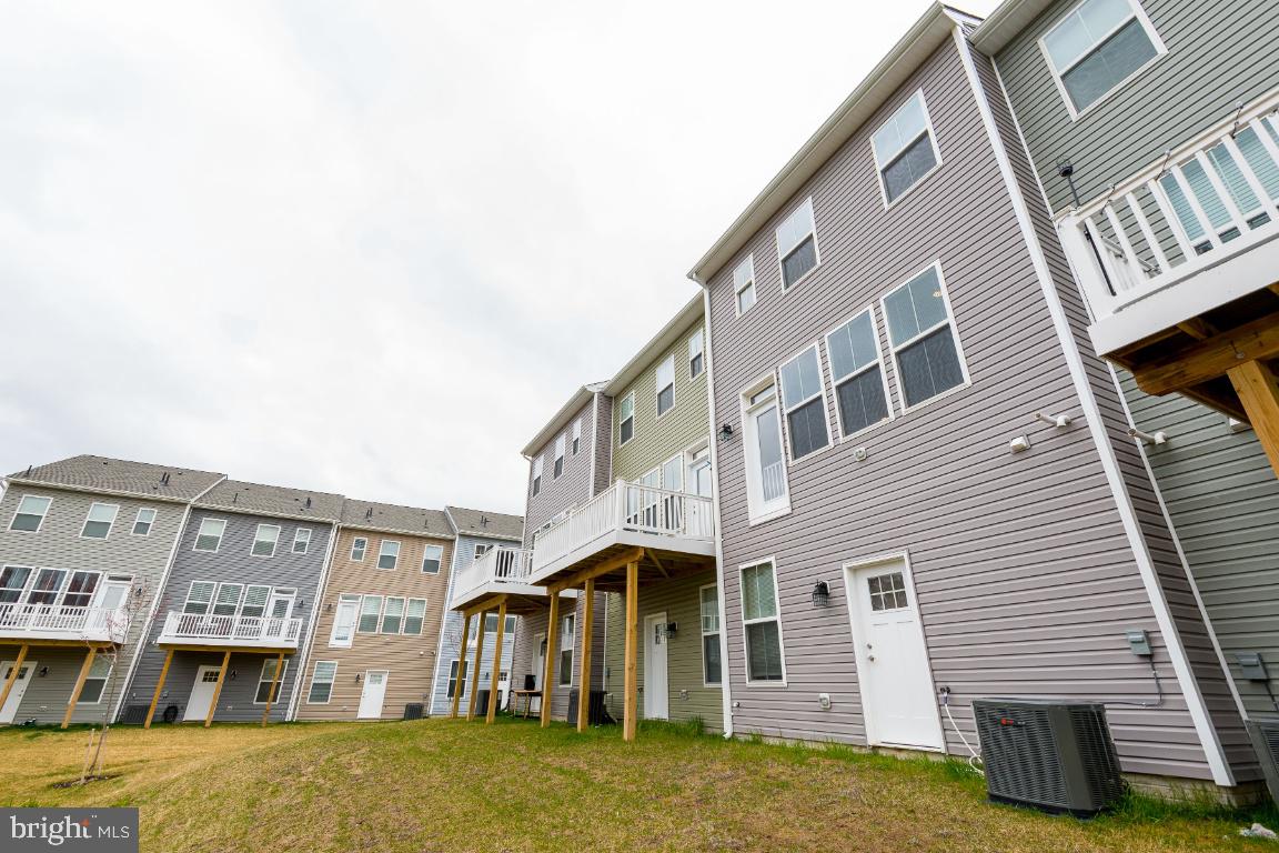 HYDE PARK - Residential