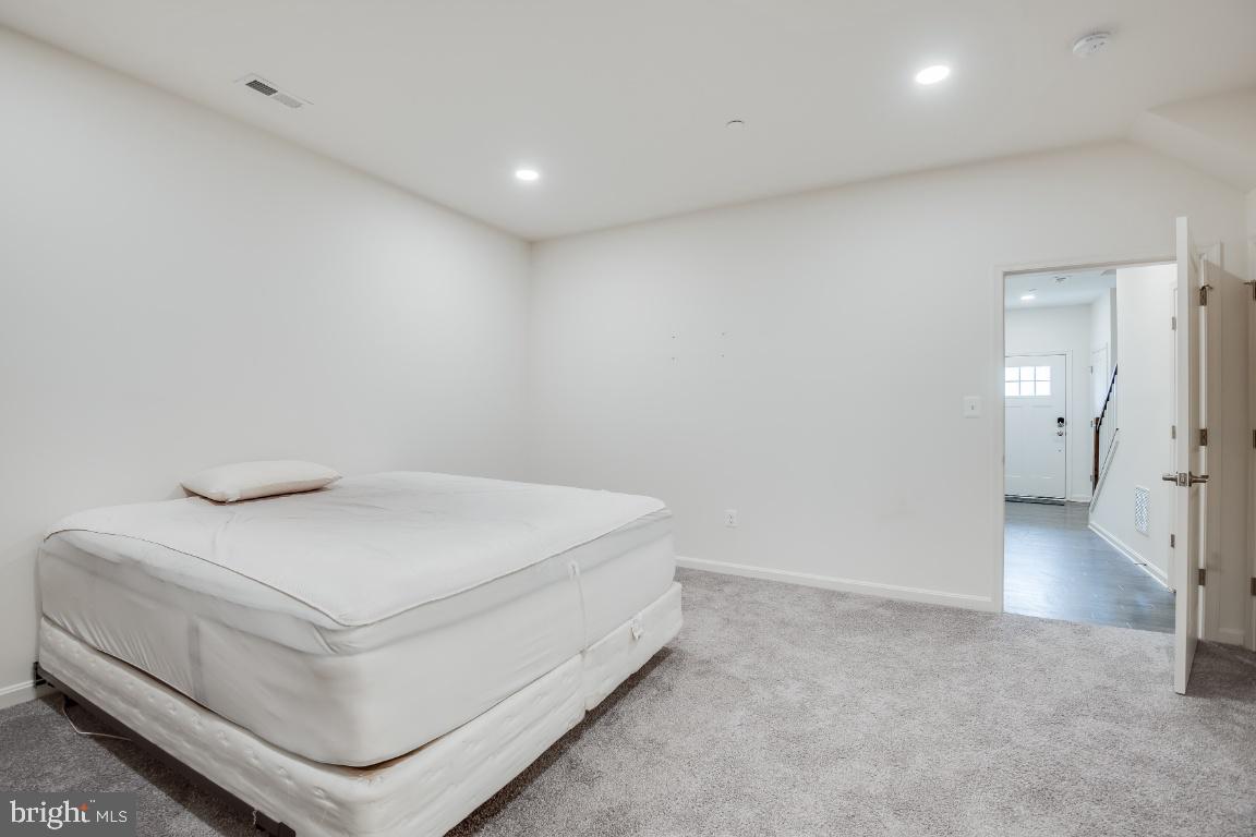 HYDE PARK - Residential