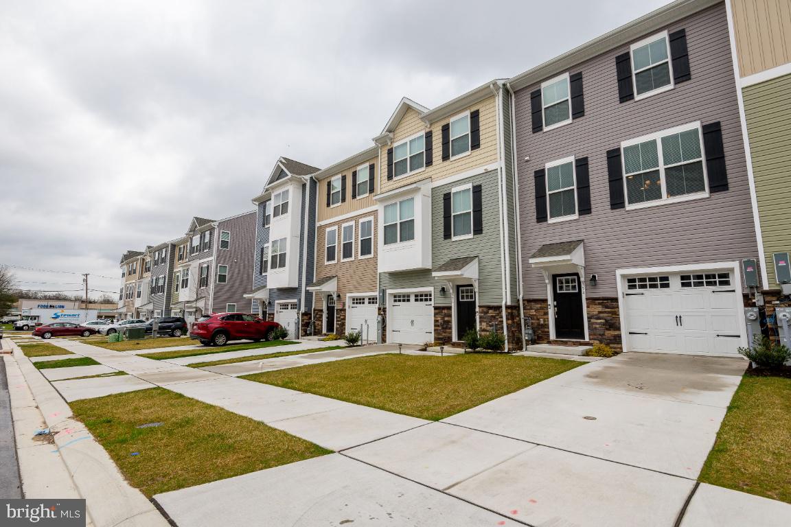 HYDE PARK - Residential