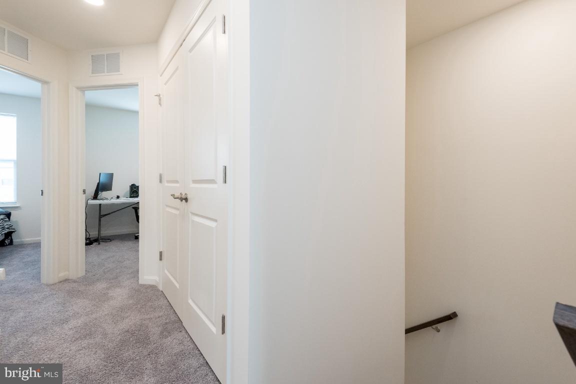 HYDE PARK - Residential