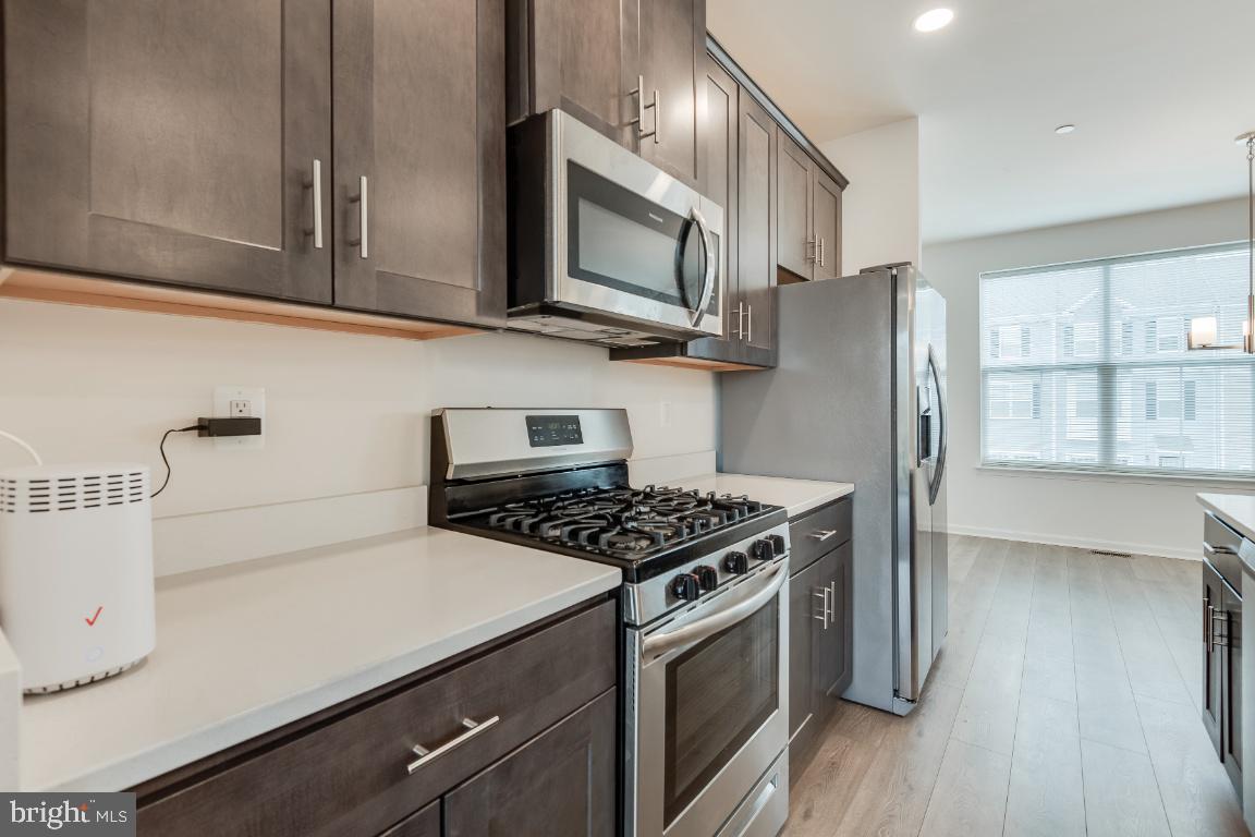 HYDE PARK - Residential