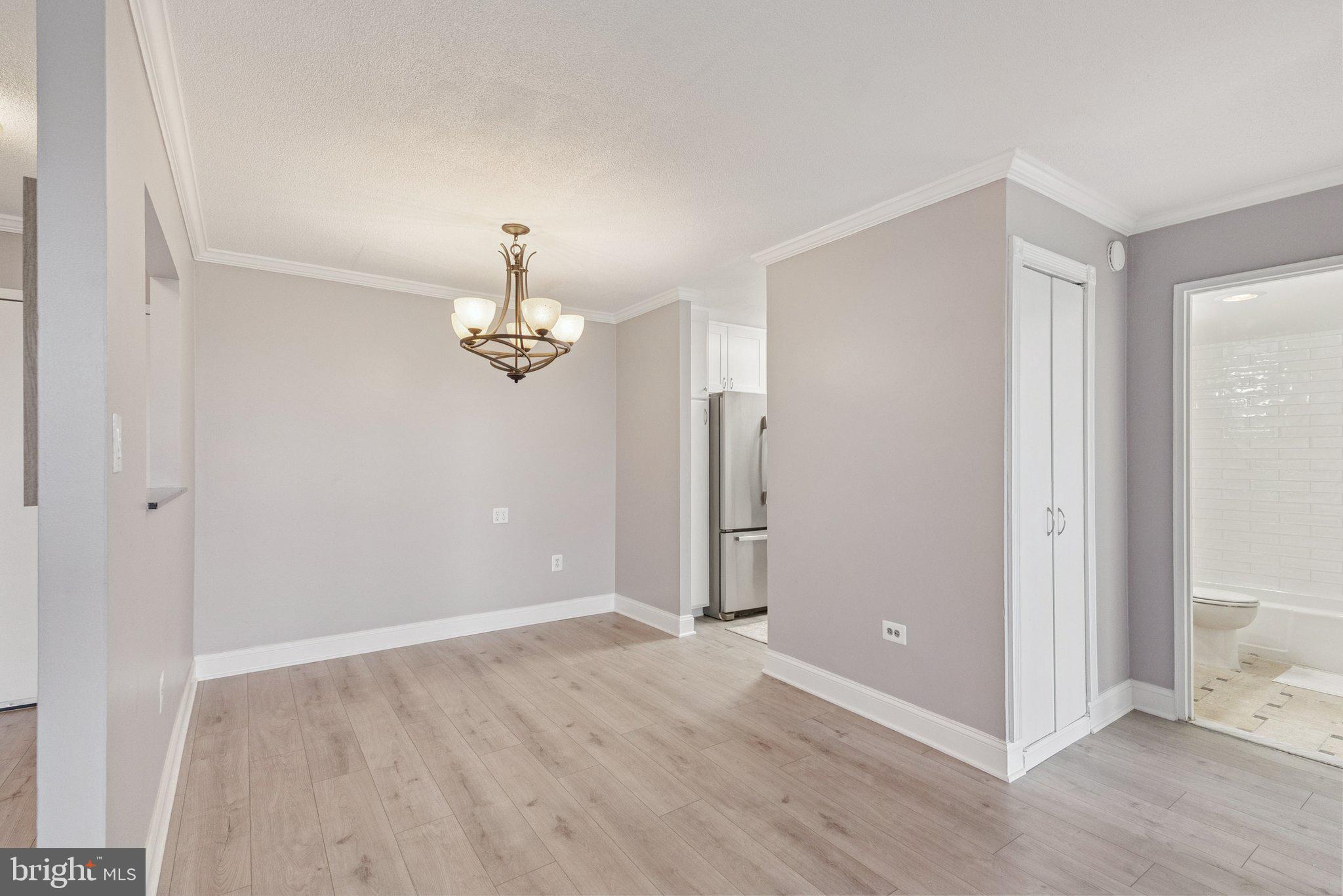 THE CARLTON - Residential