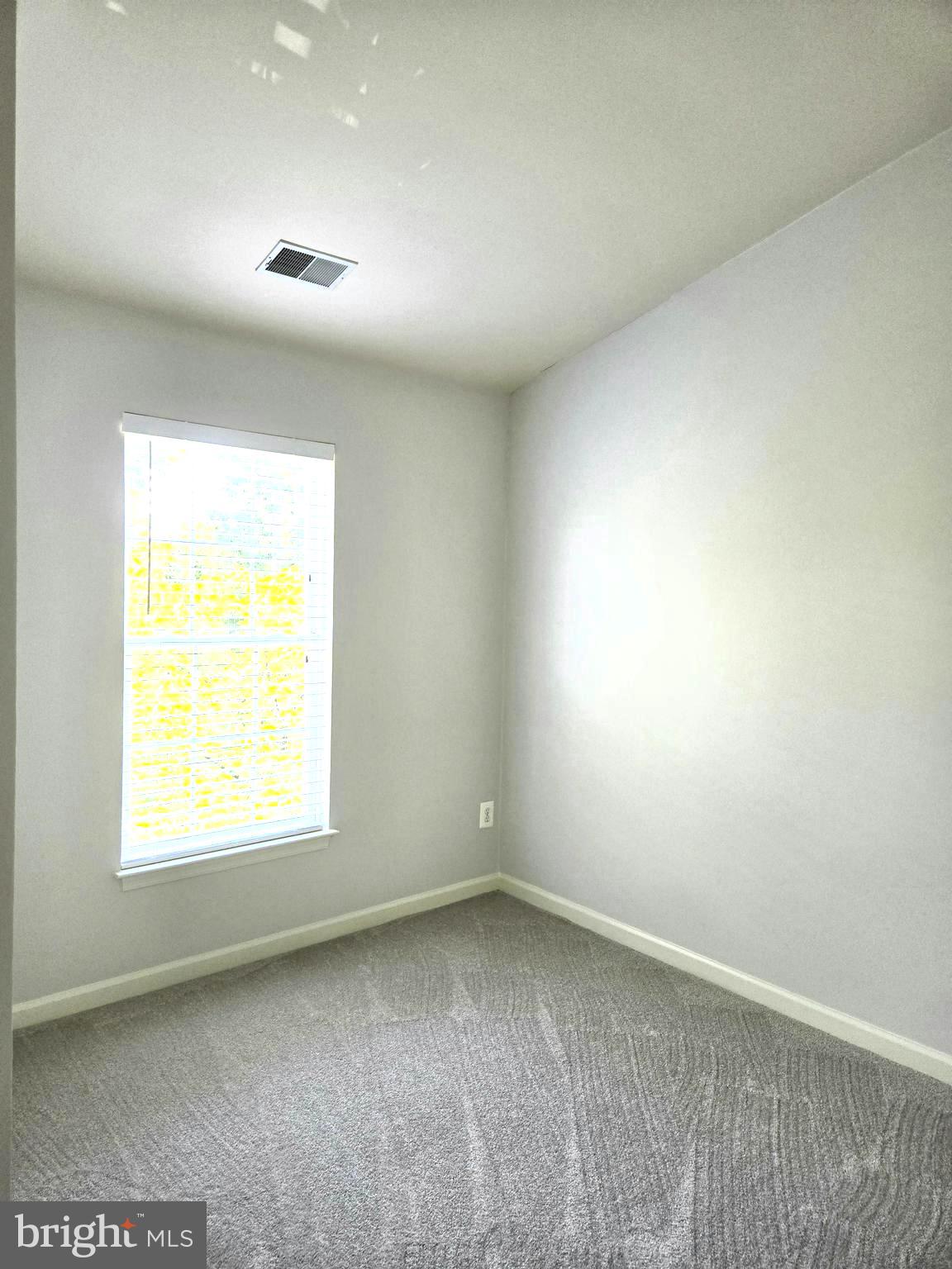 ASHBURN FARM - Residential