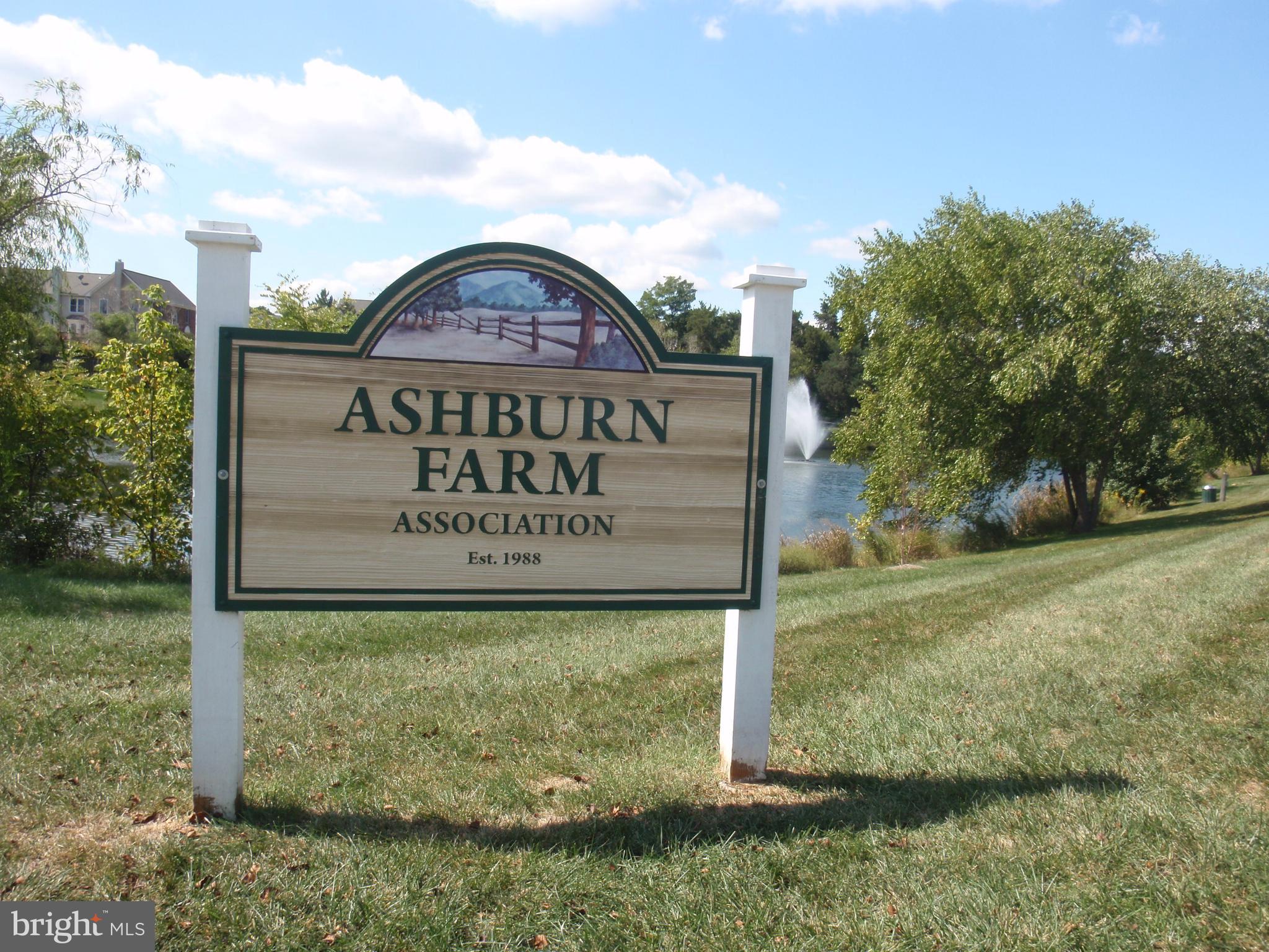 ASHBURN FARM - Residential
