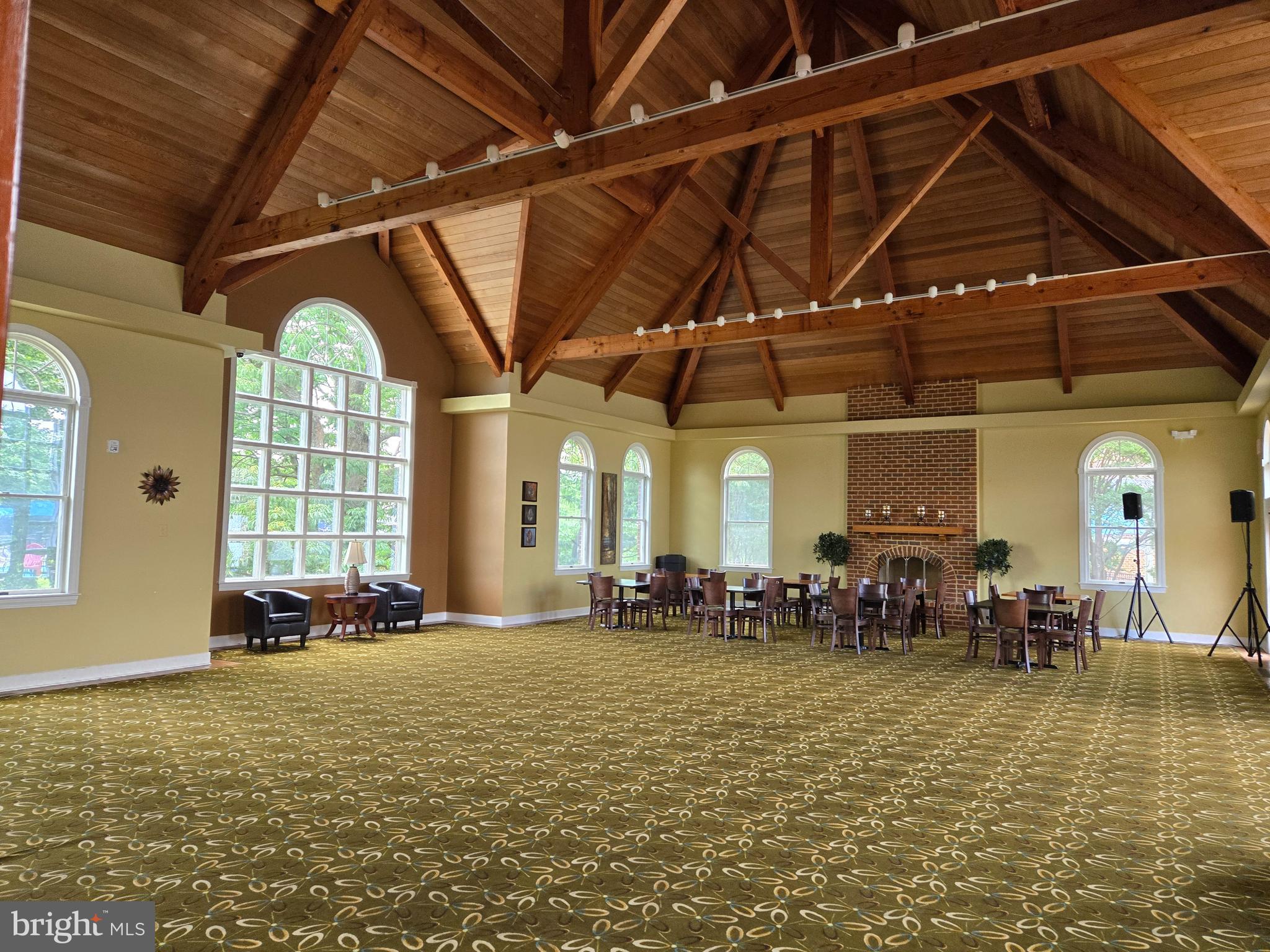 ASHBURN FARM - Residential