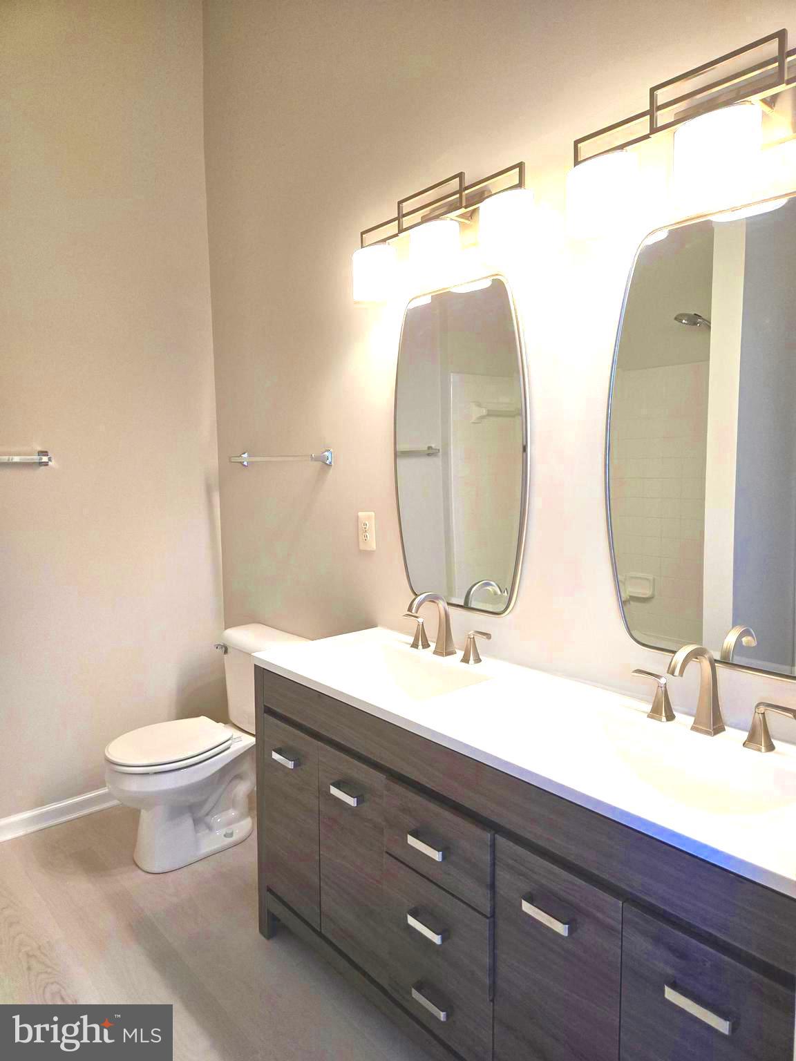 ASHBURN FARM - Residential