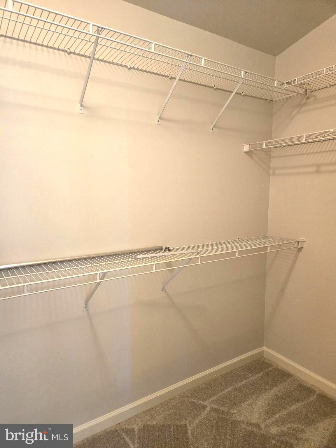 ASHBURN FARM - Residential