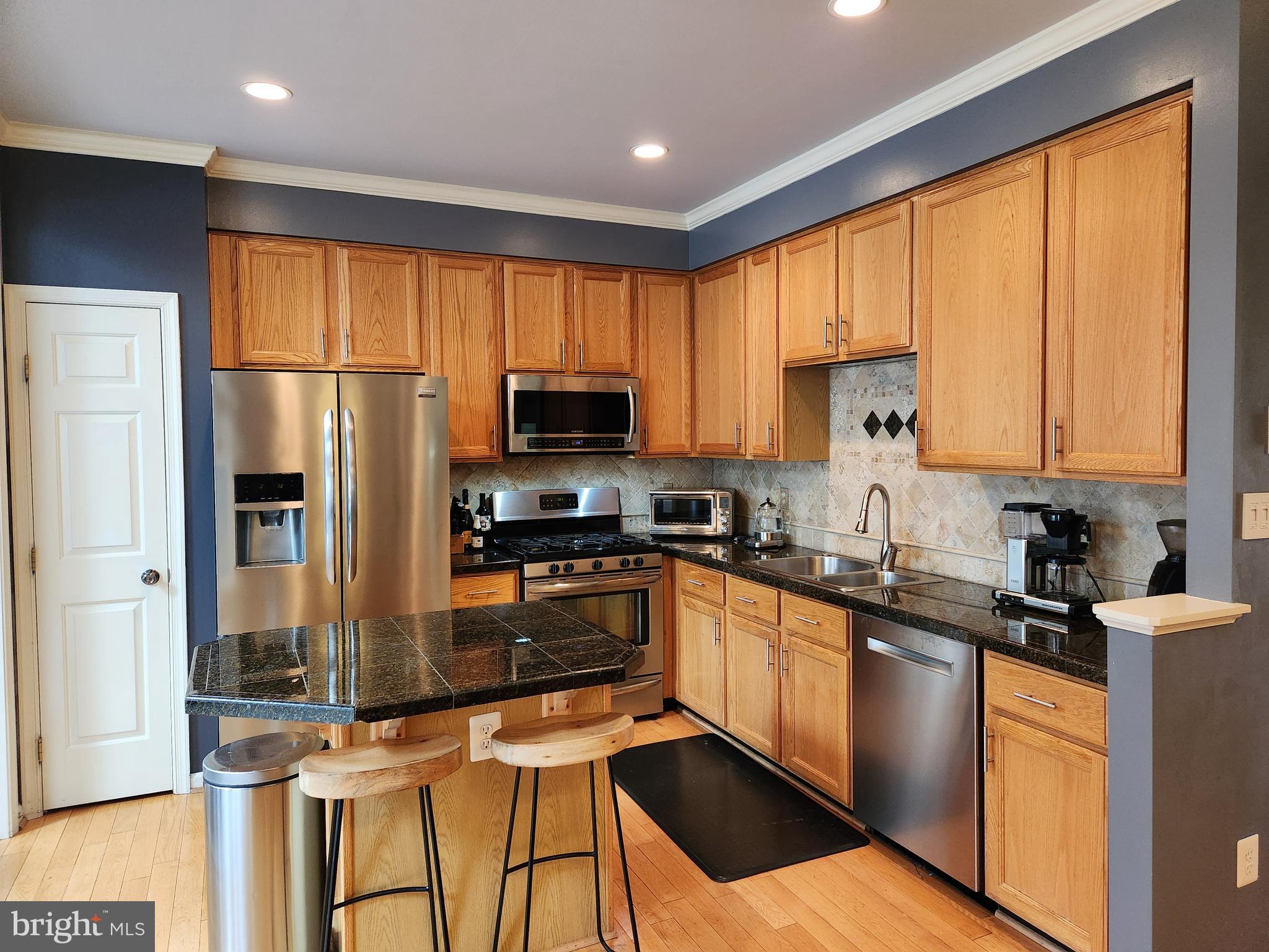 ASHBURN FARM - Residential