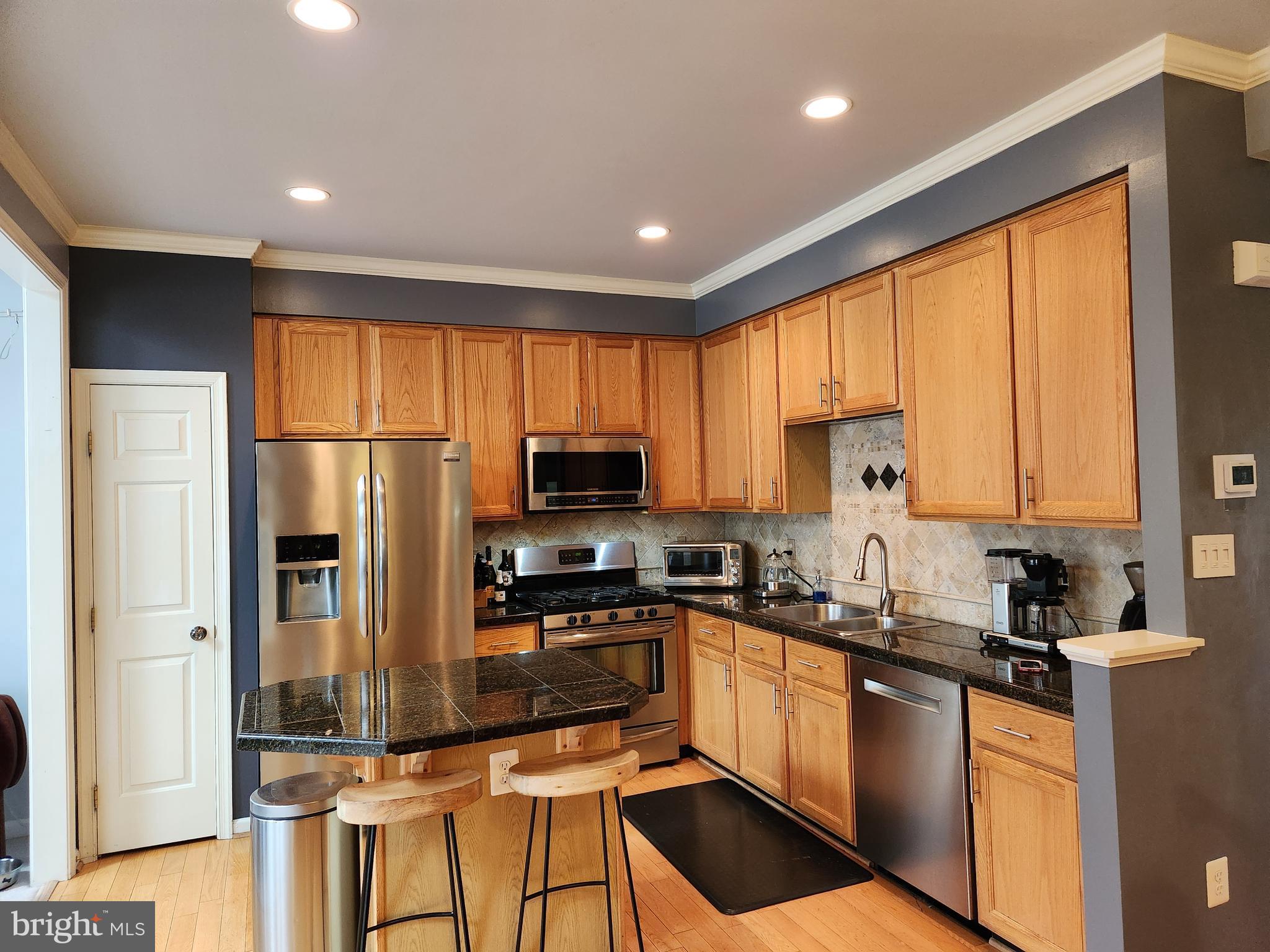 ASHBURN FARM - Residential