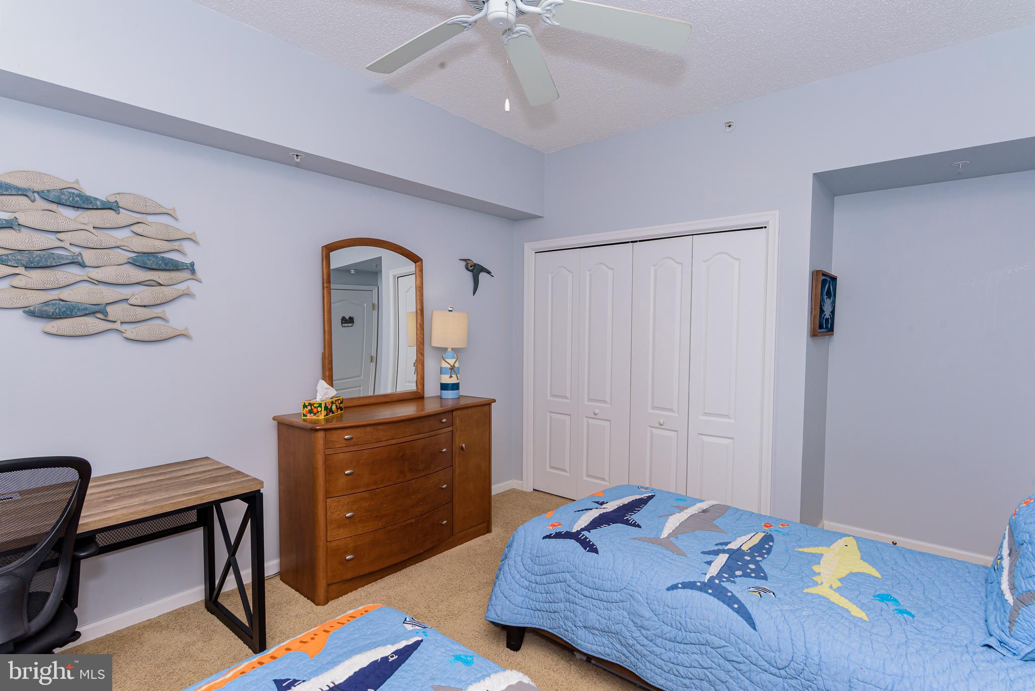 HARBOUR LIGHT CONDOS - Residential