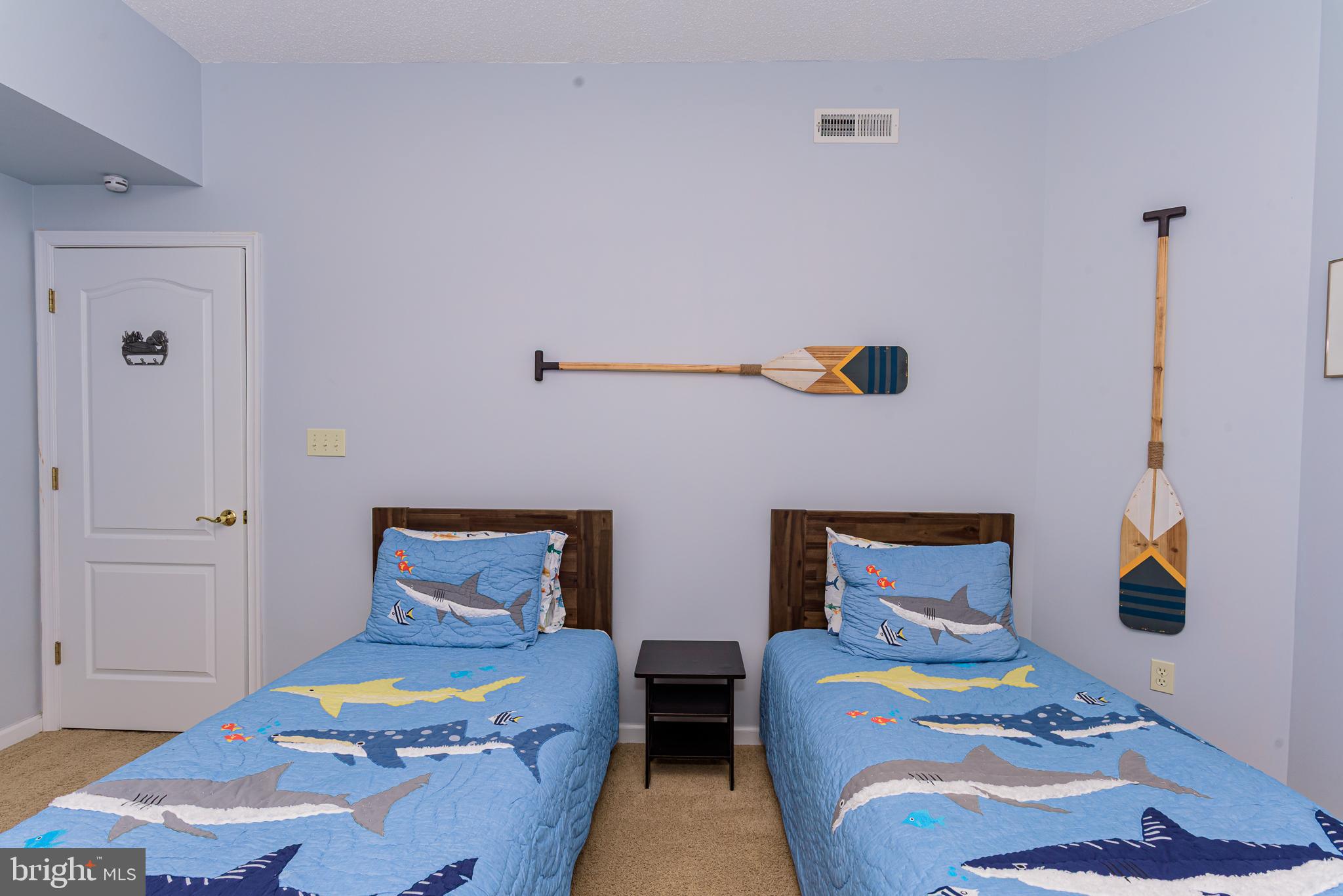 HARBOUR LIGHT CONDOS - Residential