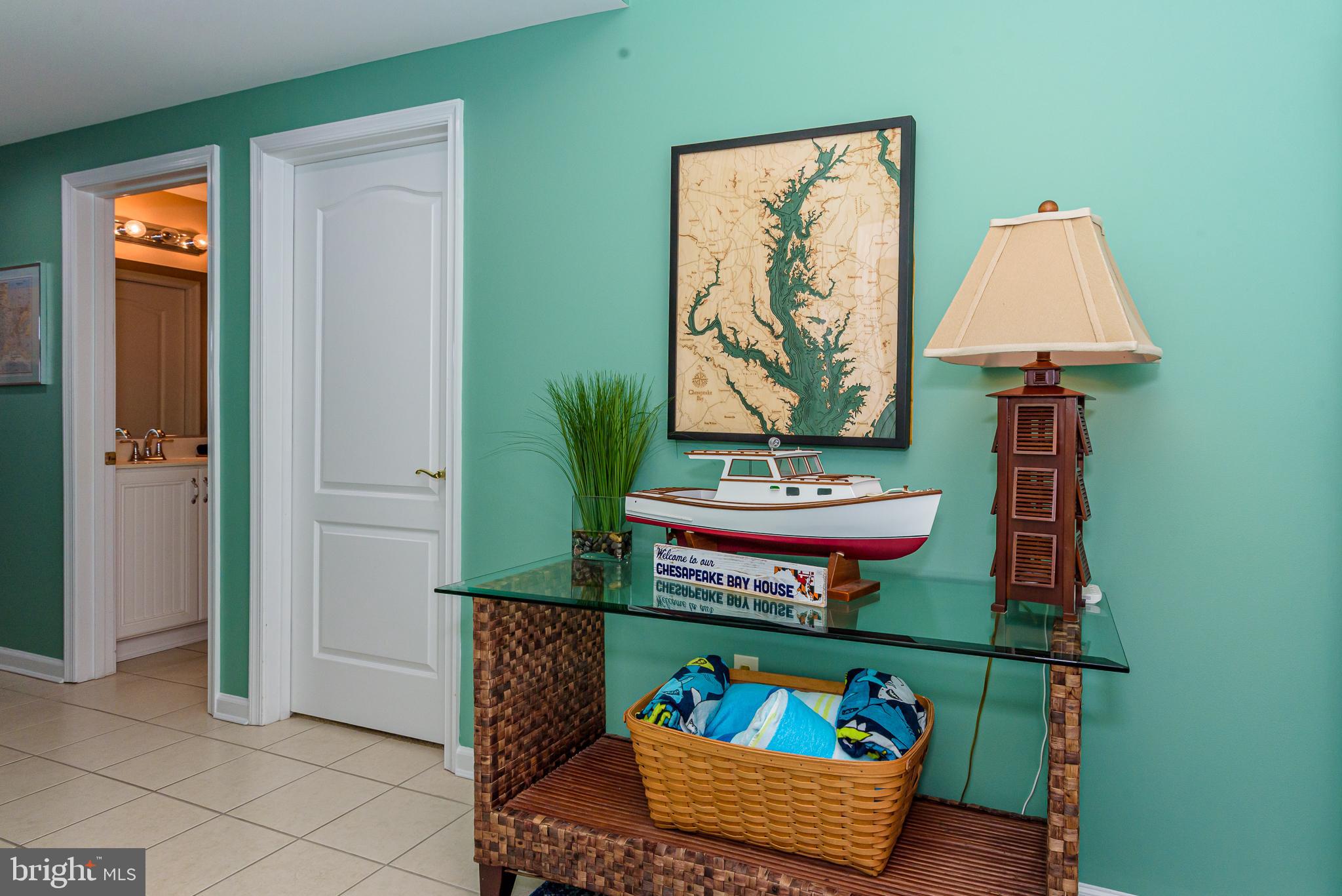 HARBOUR LIGHT CONDOS - Residential