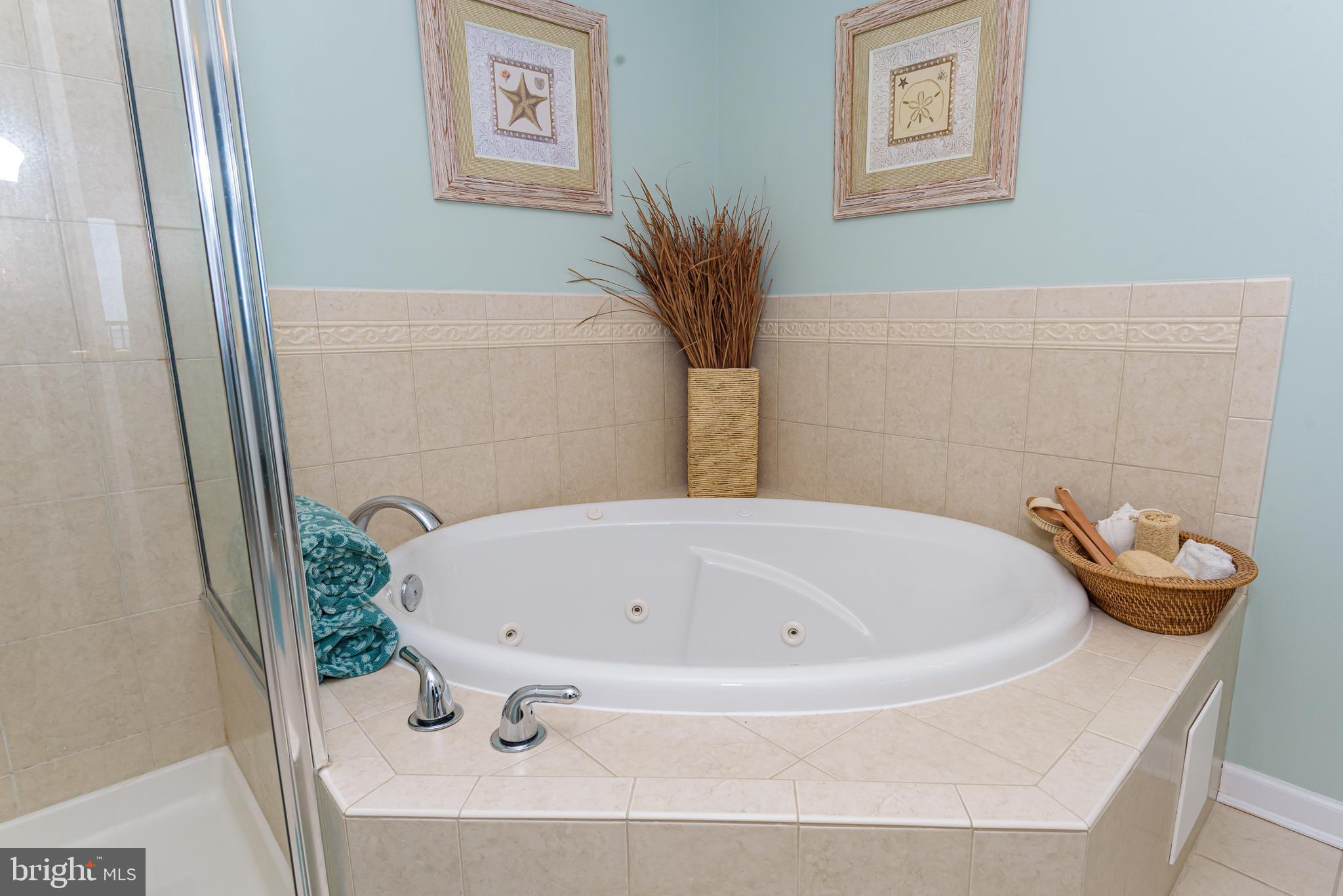 HARBOUR LIGHT CONDOS - Residential