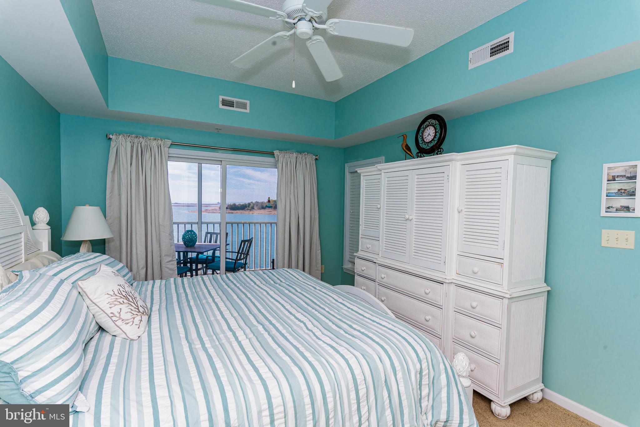 HARBOUR LIGHT CONDOS - Residential