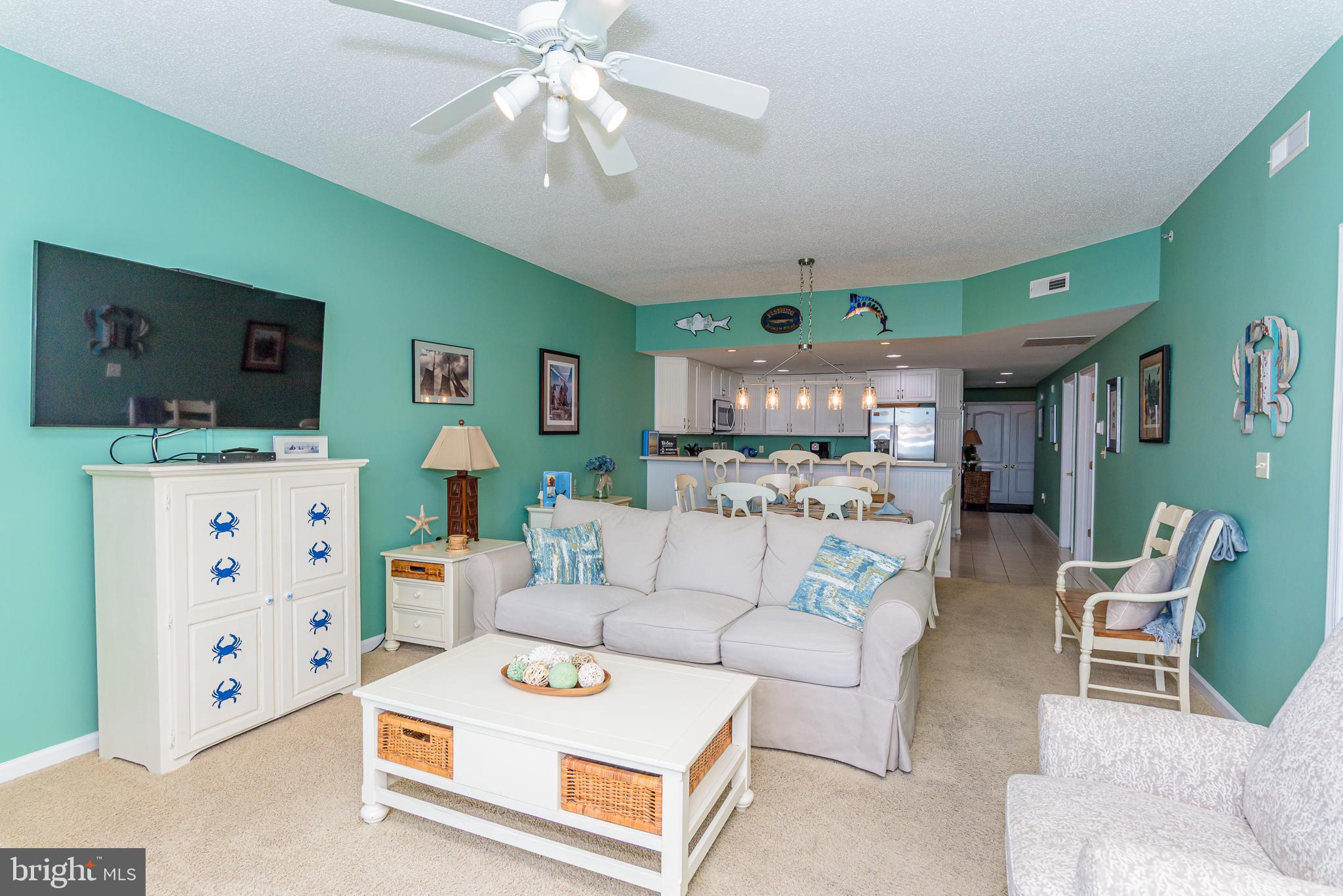 HARBOUR LIGHT CONDOS - Residential