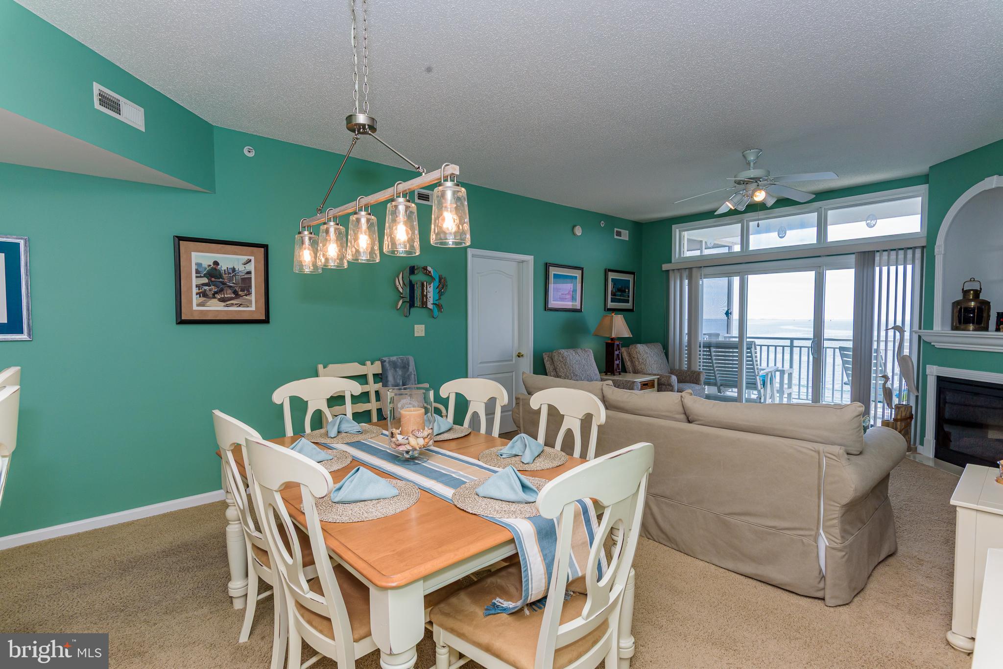 HARBOUR LIGHT CONDOS - Residential