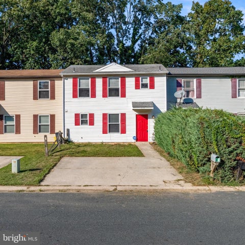 Townhouse For Sale - 151 Hampshire Road<br/> SICKLERVILLE, NJ 08081