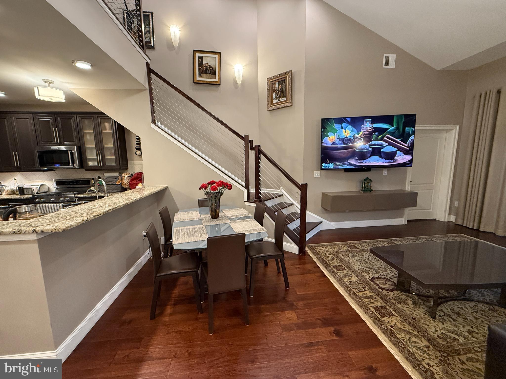 HUNTINGDON PLACE - Residential