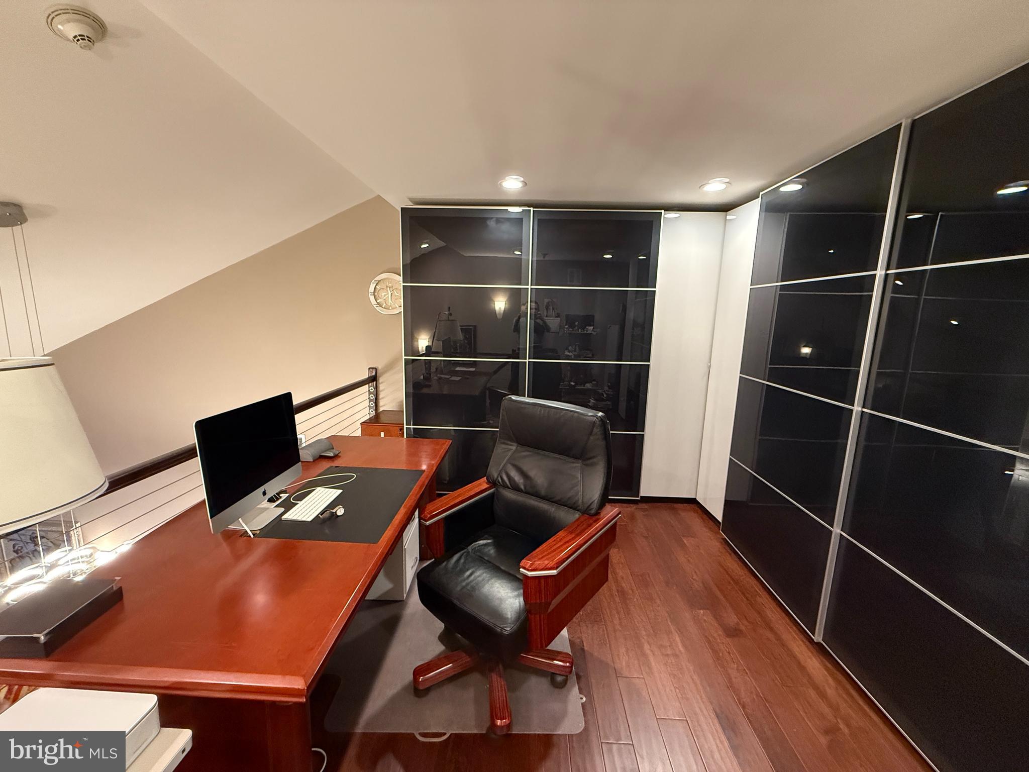 HUNTINGDON PLACE - Residential