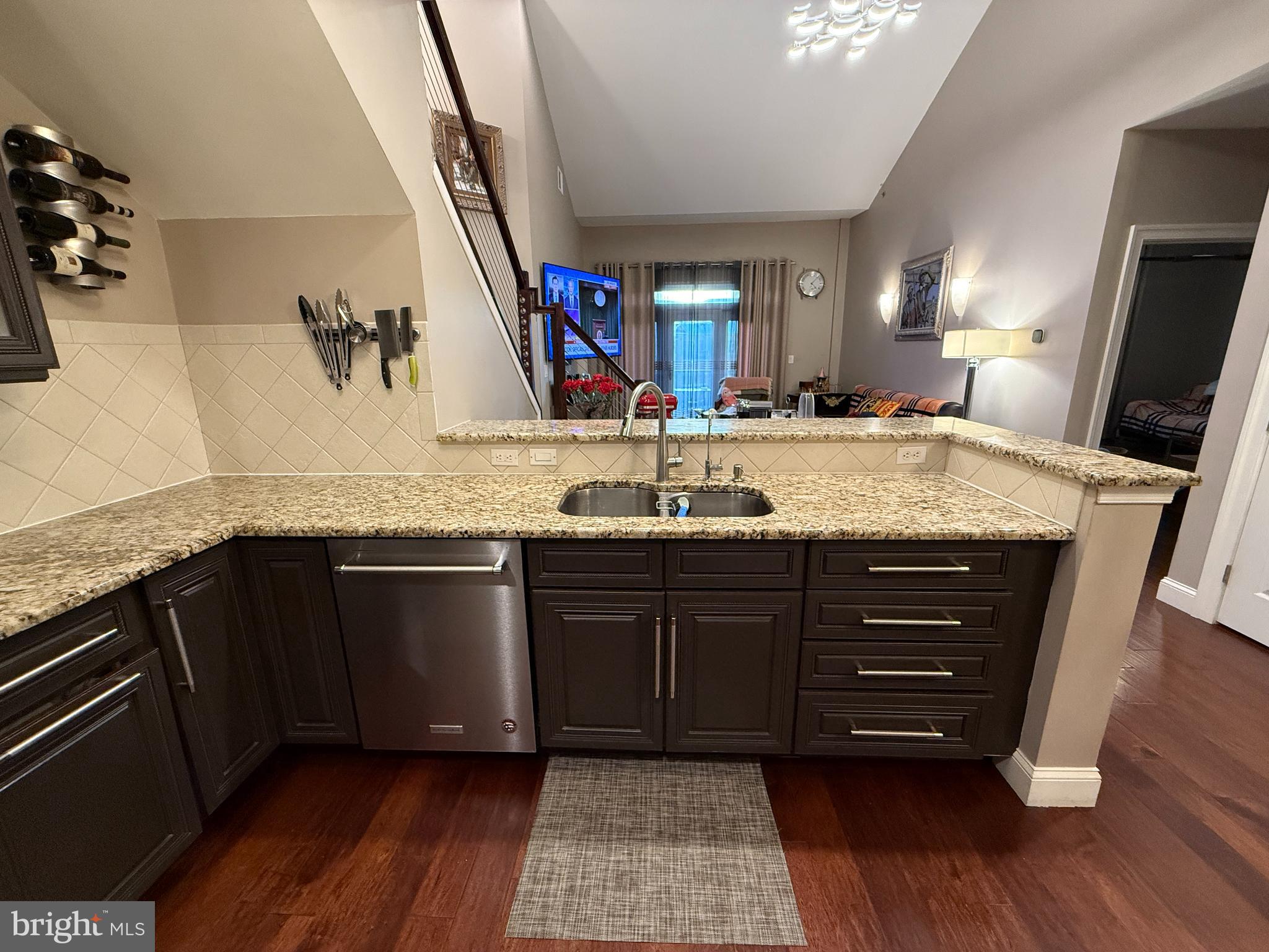 HUNTINGDON PLACE - Residential