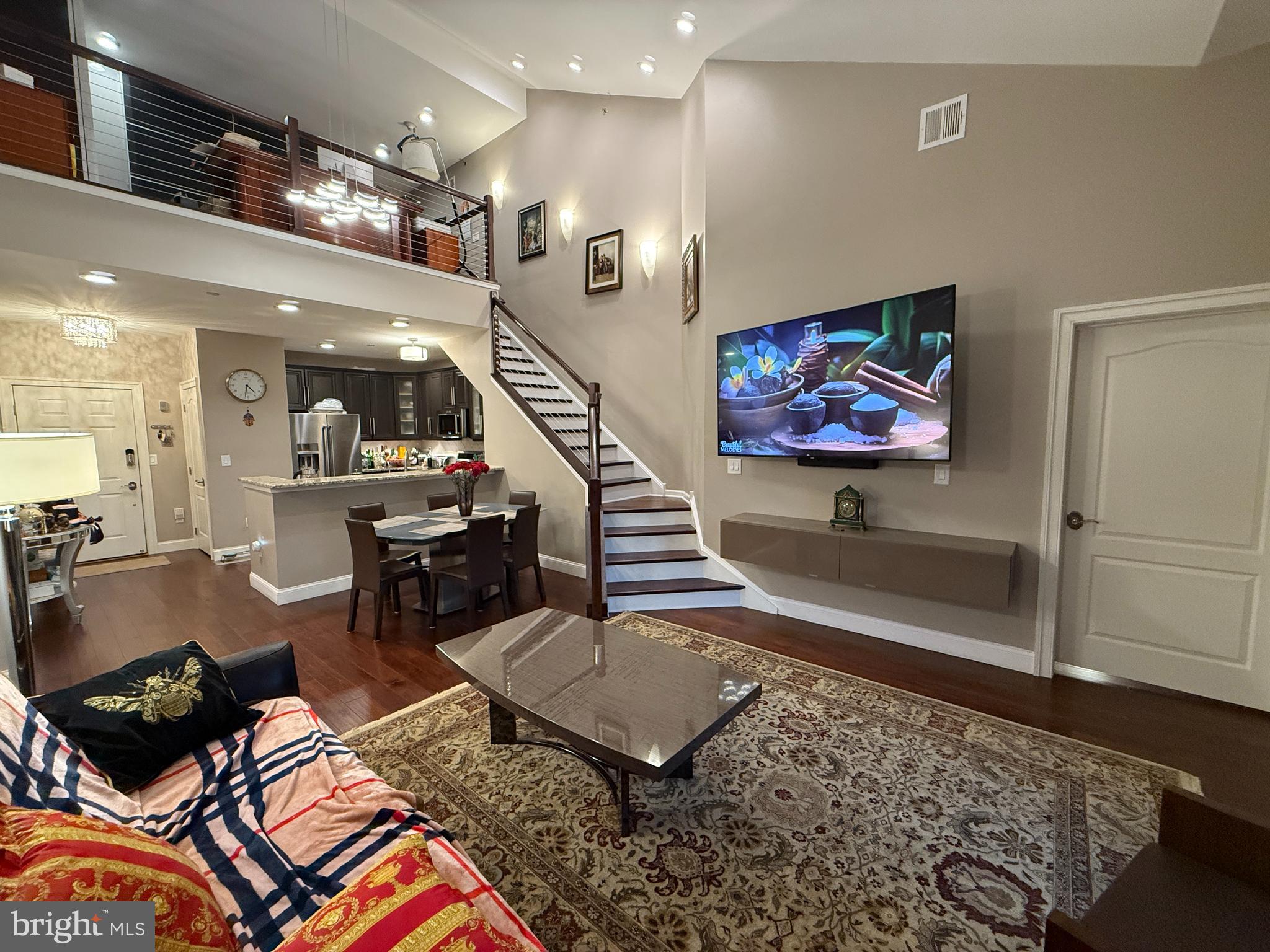 HUNTINGDON PLACE - Residential