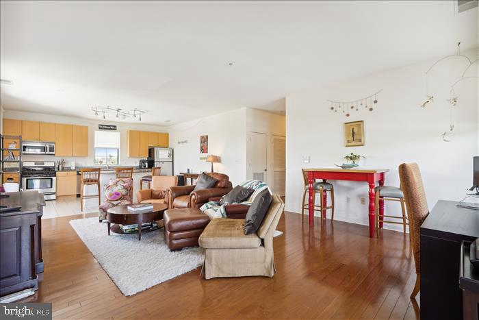 CHARLES VILLAGE - Residential