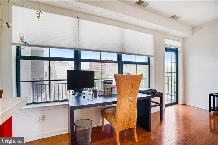 CHARLES VILLAGE - Residential