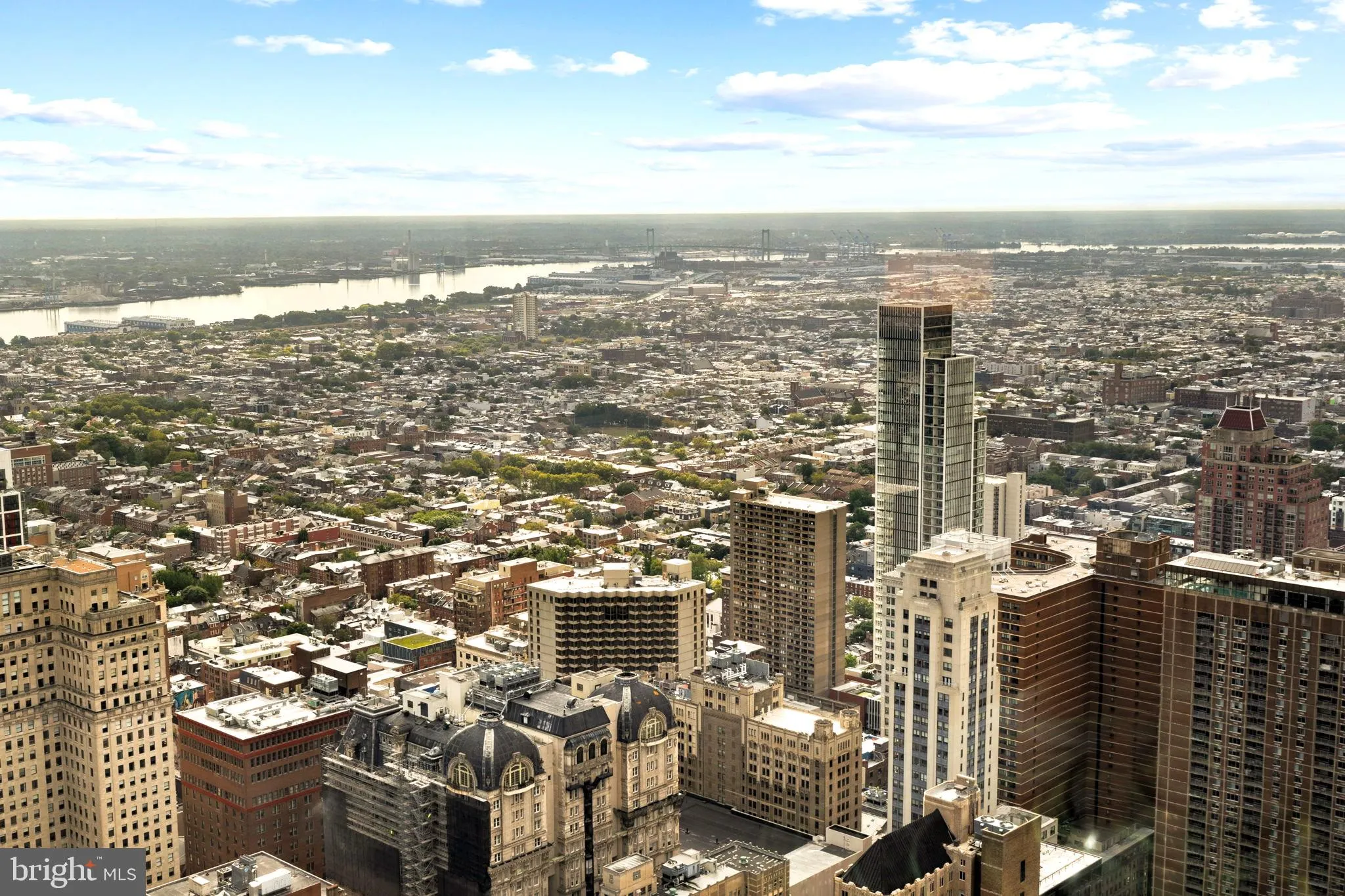 Philadelphia, Pennsylvania 19102, United States, 3 Bedrooms Bedrooms, ,4 BathroomsBathrooms,Residential,Active,78059