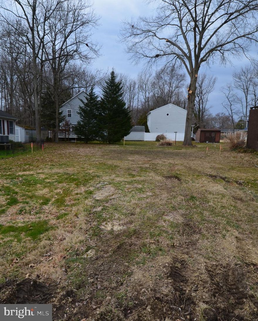 Listed & sold simultaneously.