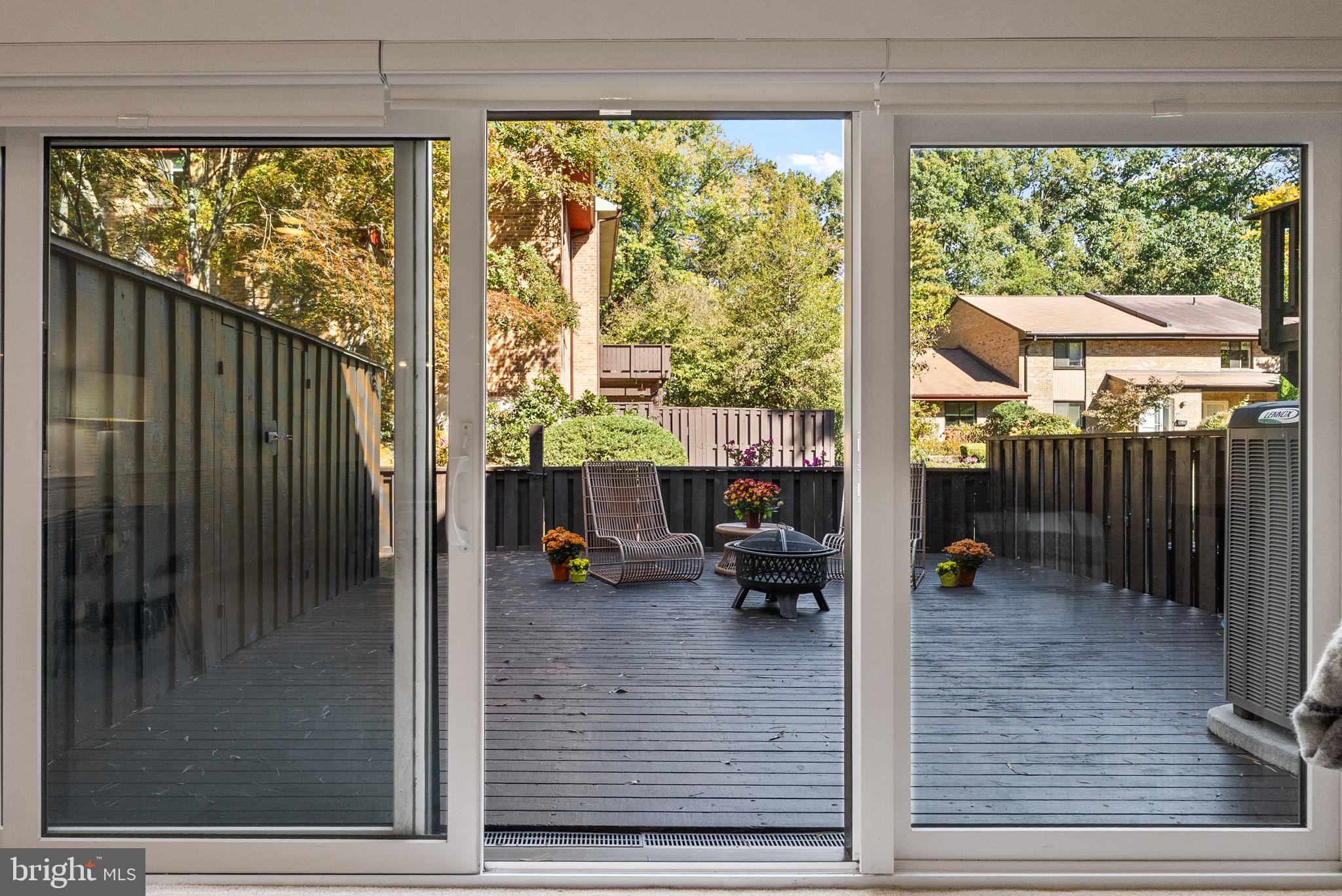 RESTON - Residential